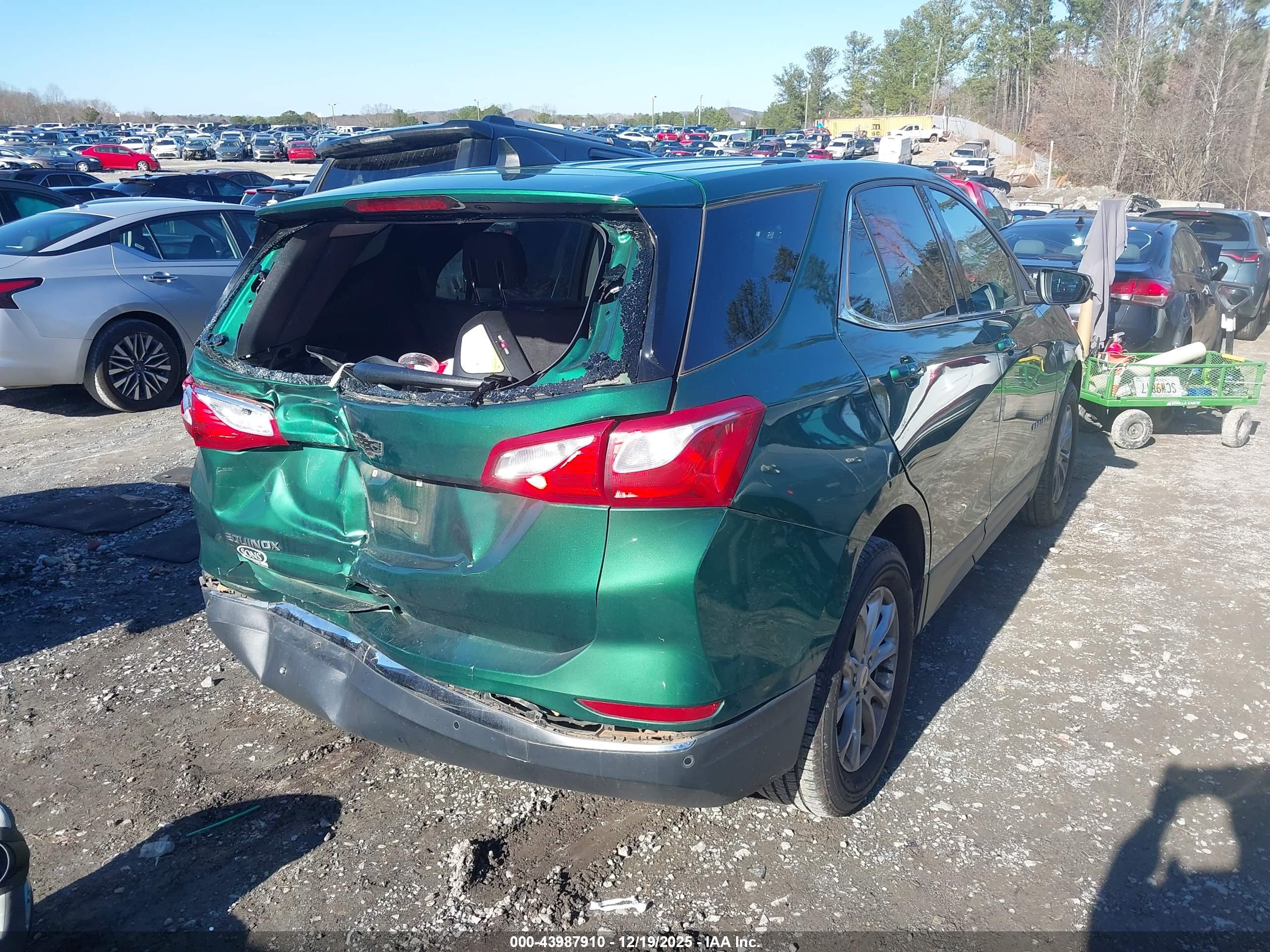 CHEVROLET EQUINOX image 4