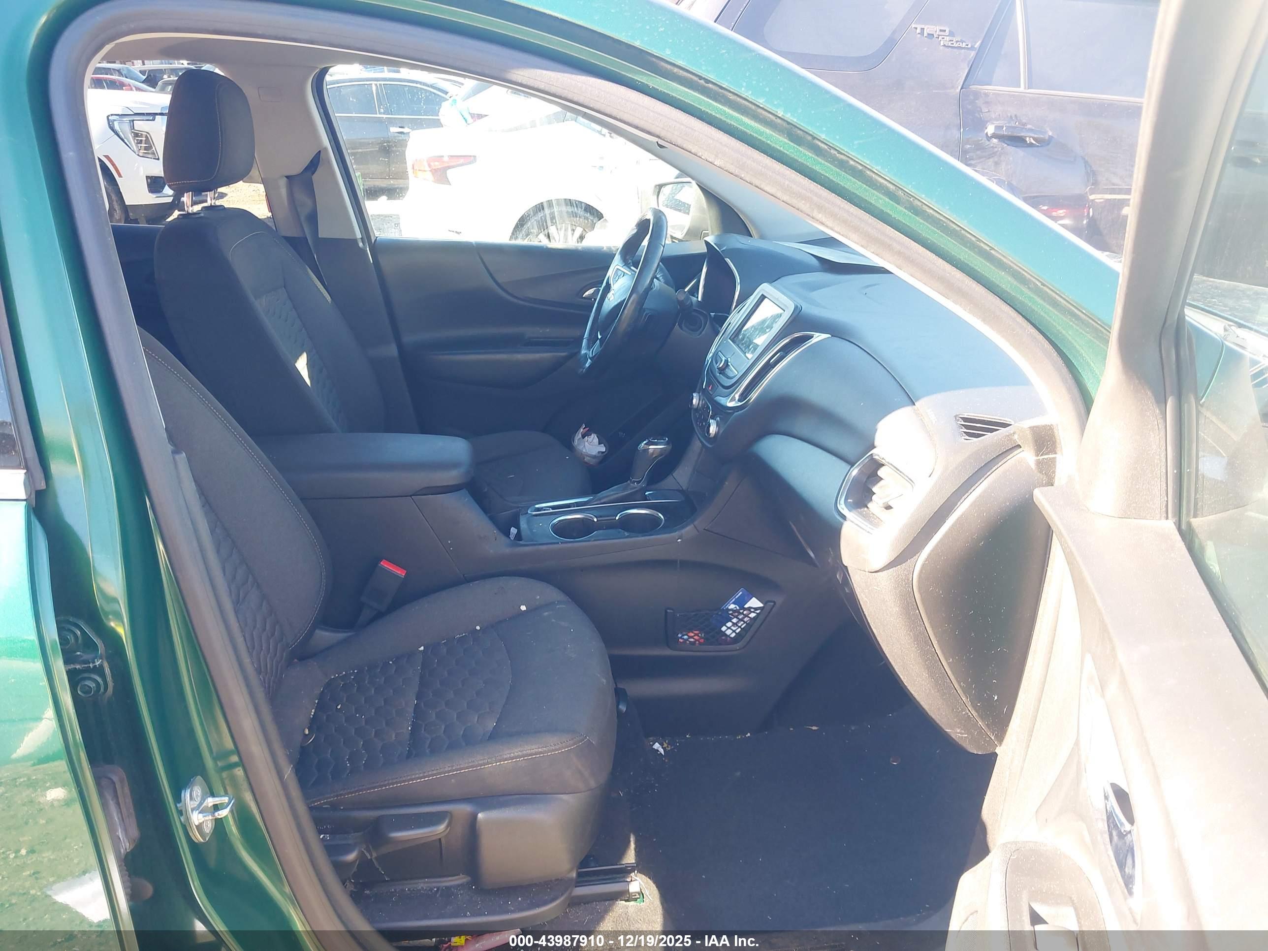 CHEVROLET EQUINOX image 5