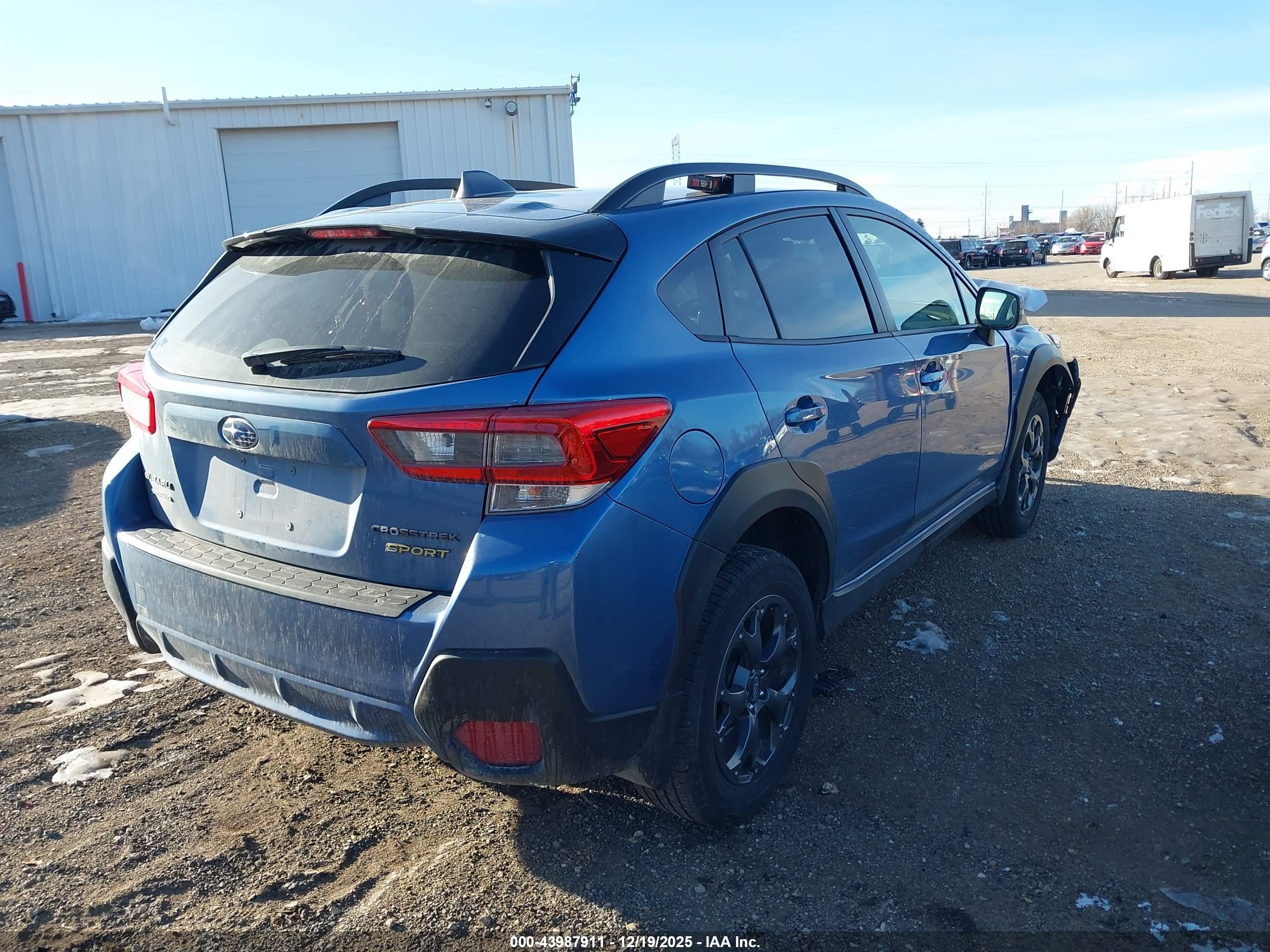 SUBARU CROSSTREK image 4