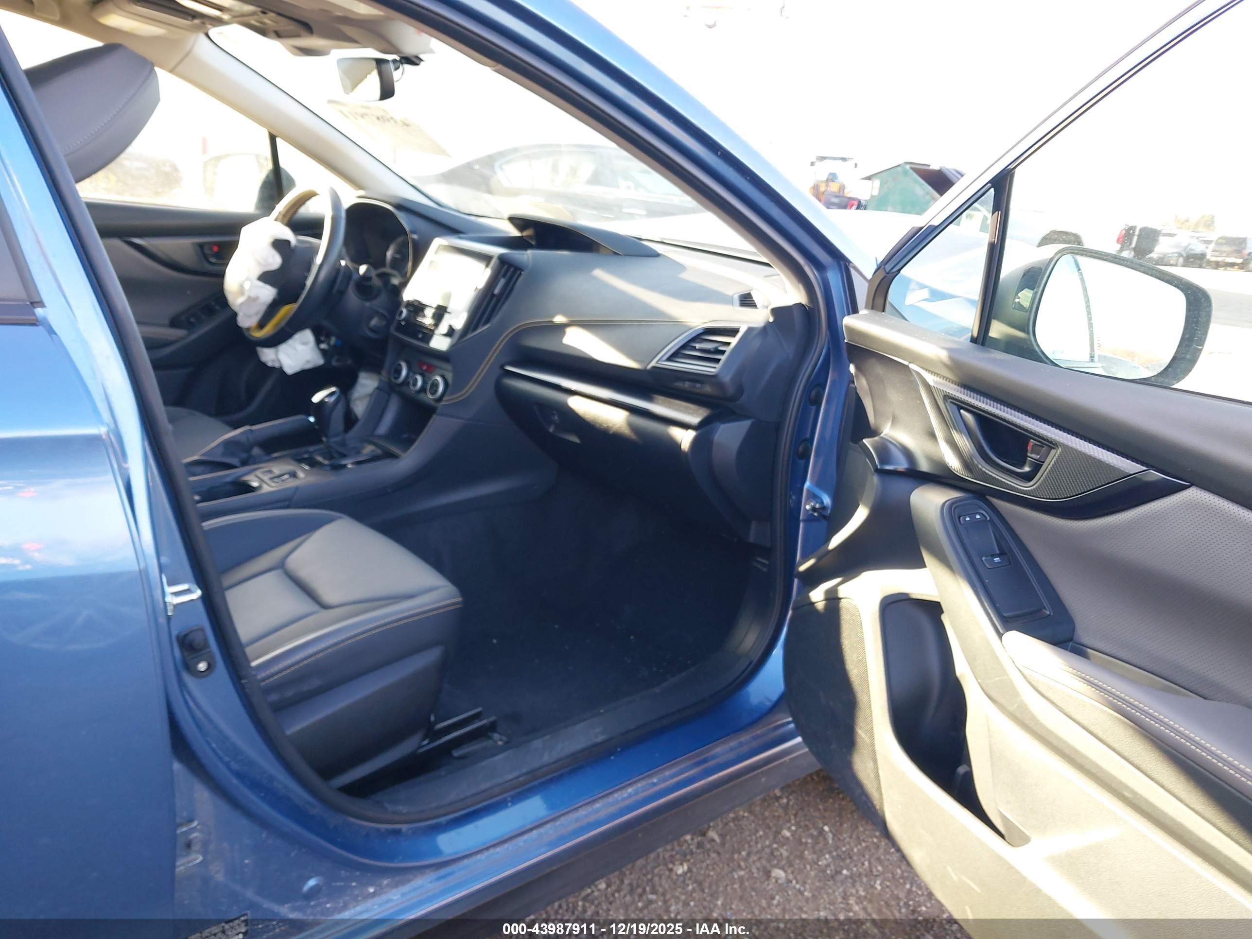 SUBARU CROSSTREK image 5