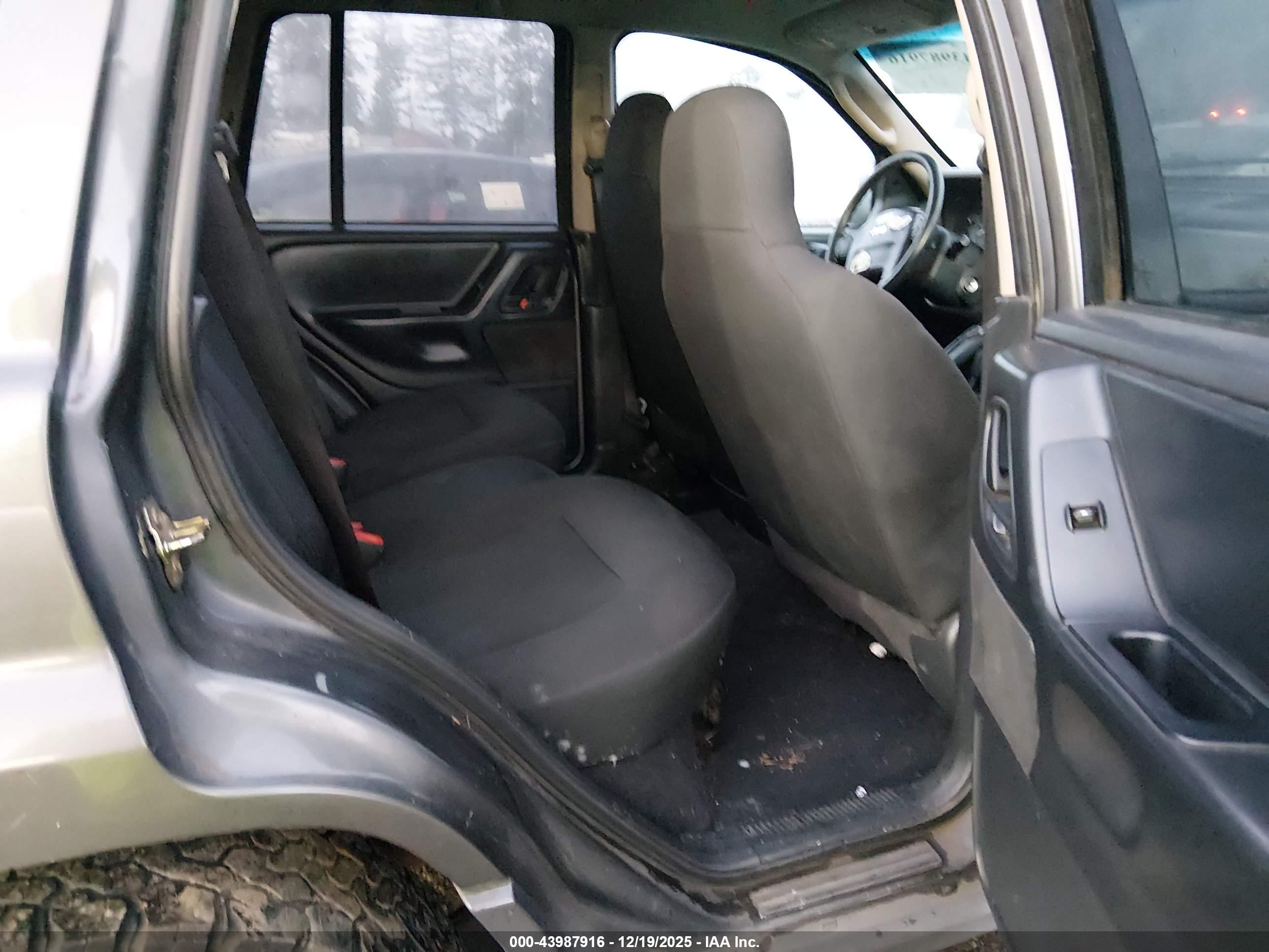 JEEP GRAND image 8