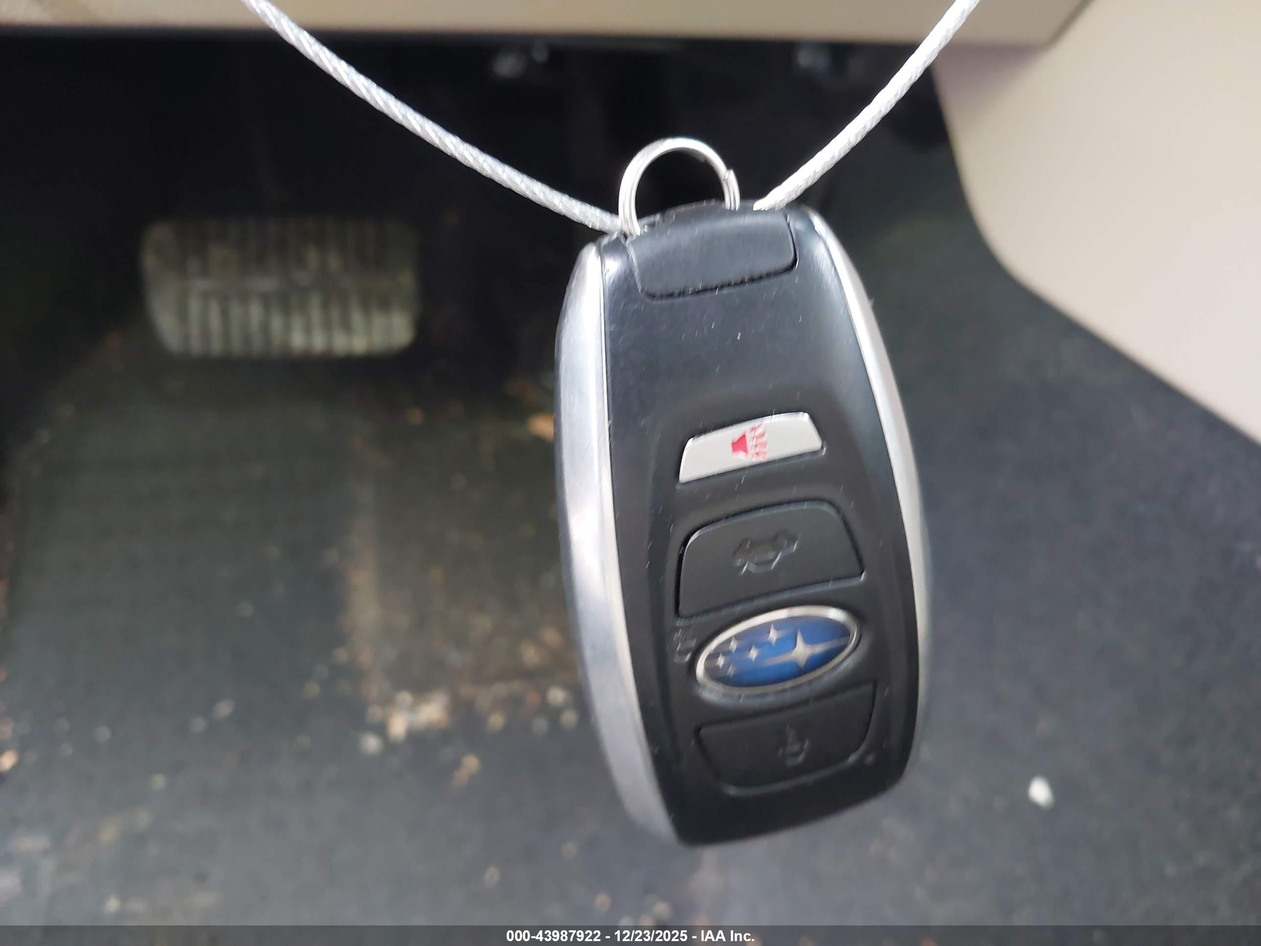 SUBARU OUTBACK image 11