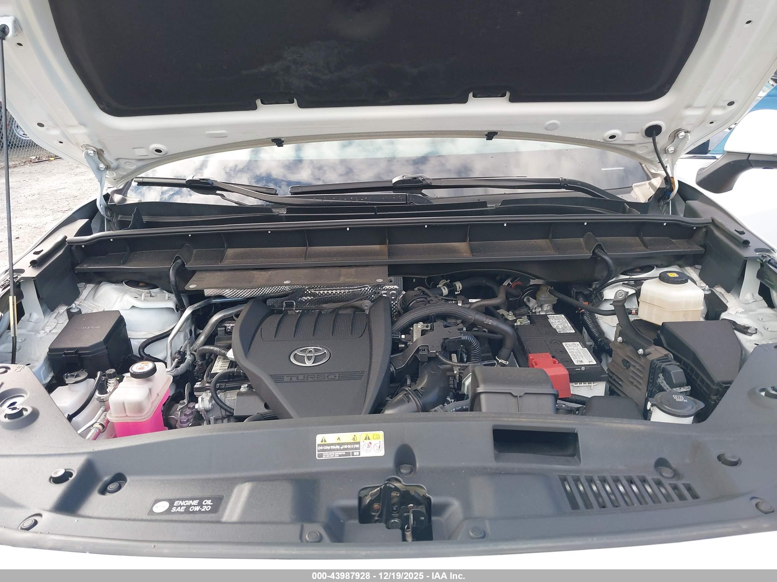 TOYOTA HIGHLANDER image 10