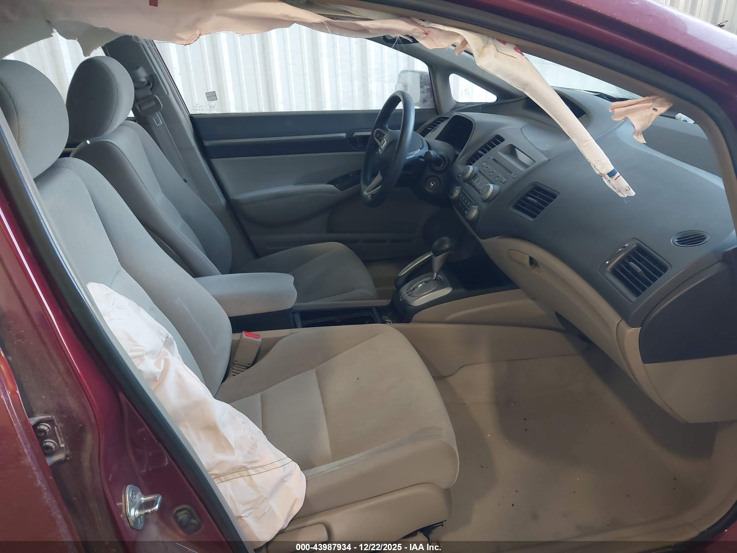 HONDA CIVIC image 5
