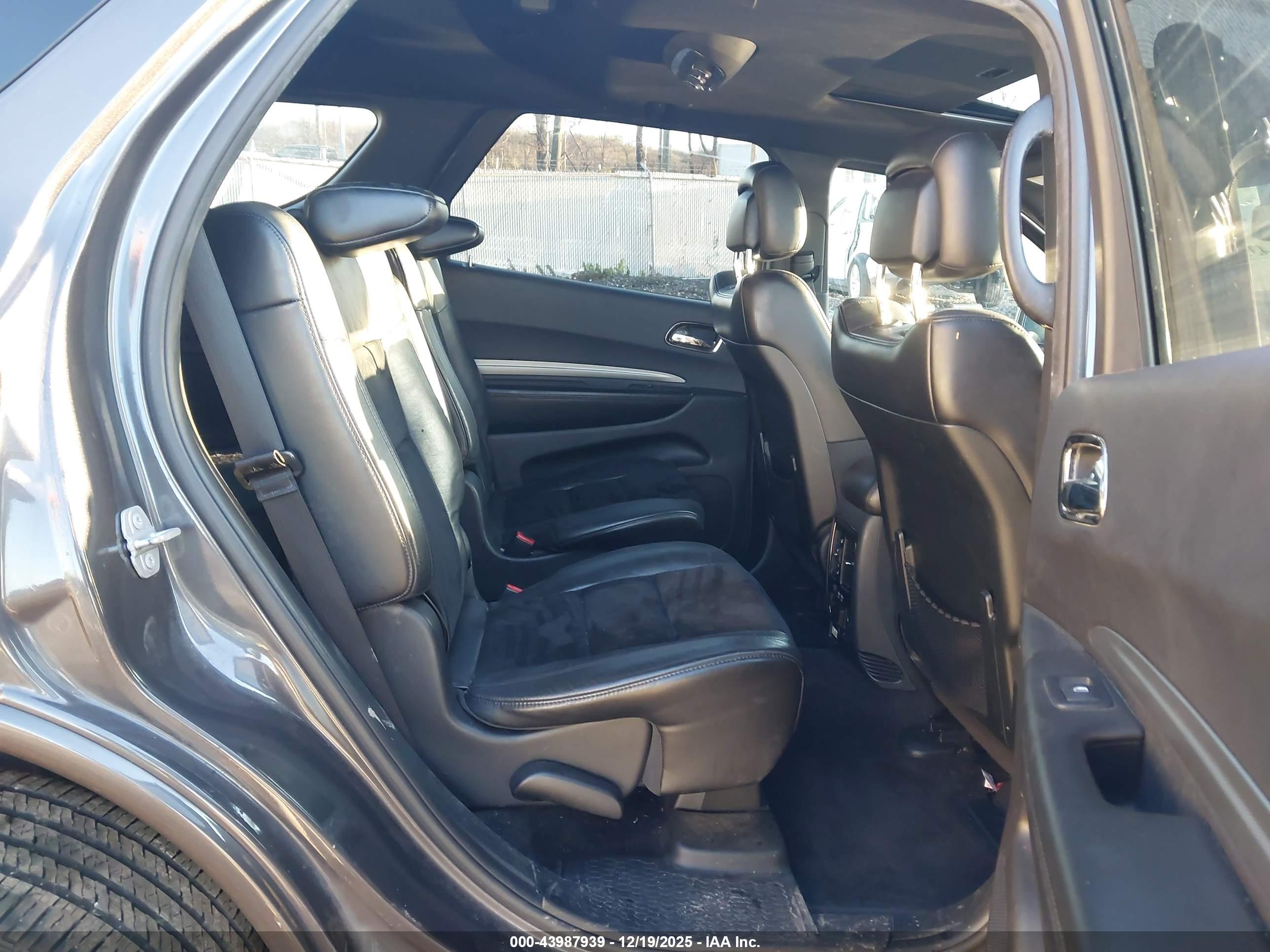 DODGE DURANGO image 8