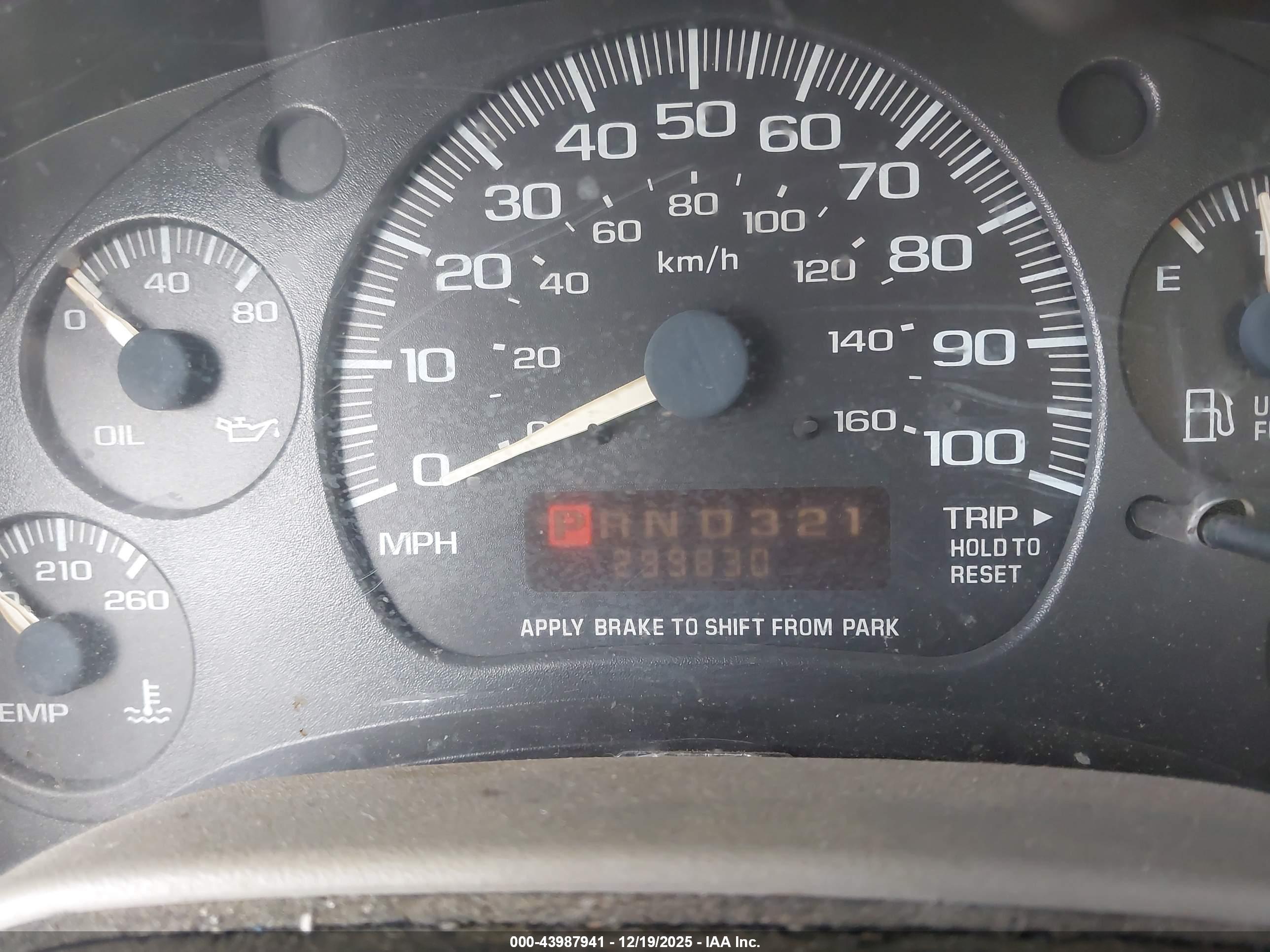 GMC SAFARI image 7