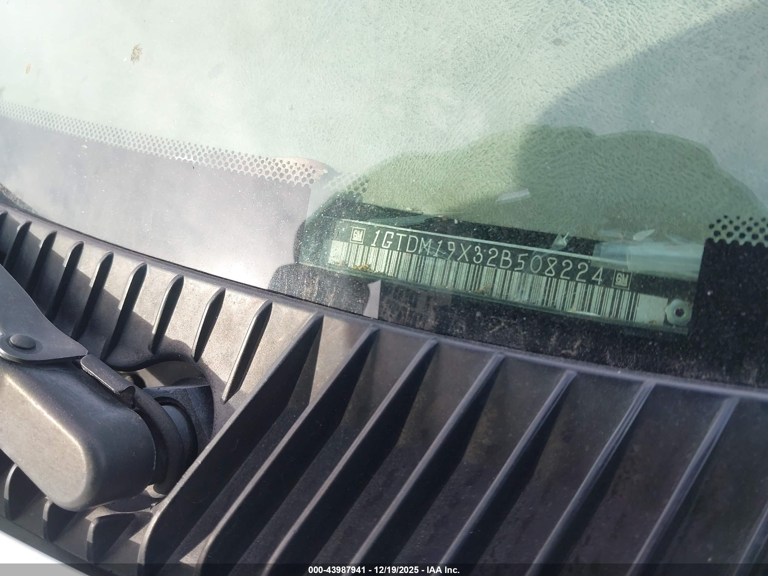 GMC SAFARI image 9
