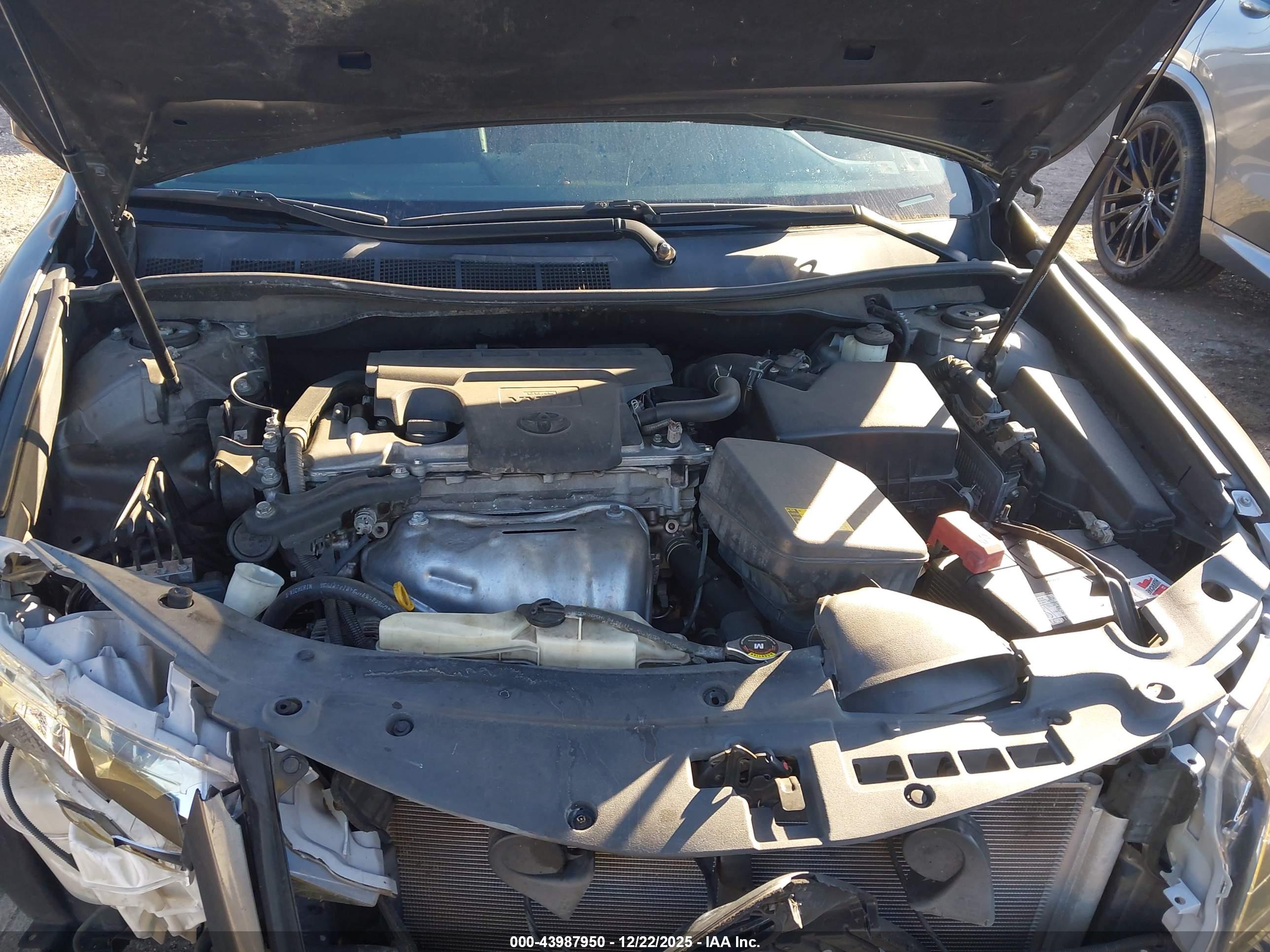 TOYOTA CAMRY image 10