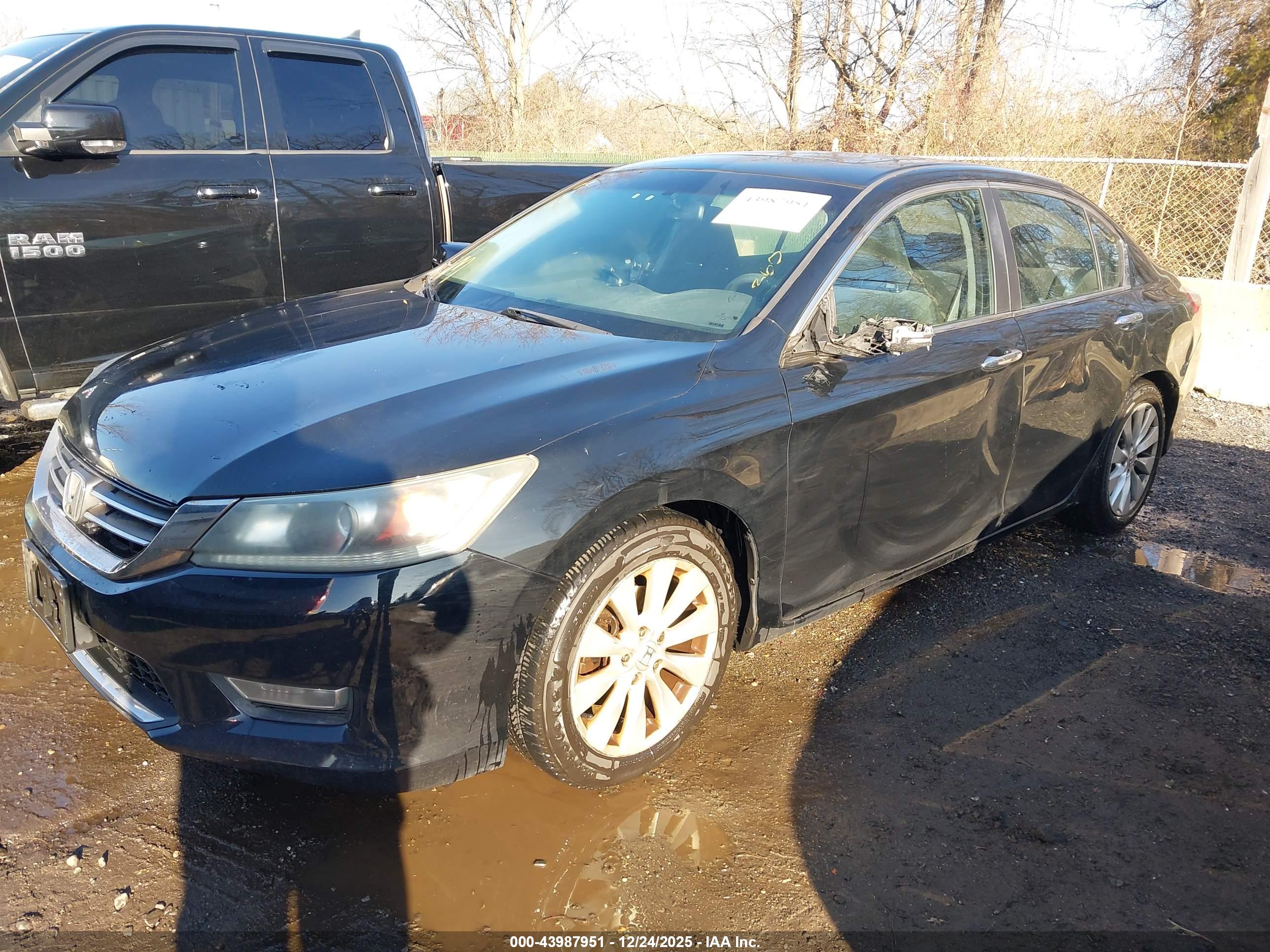 HONDA ACCORD image 2