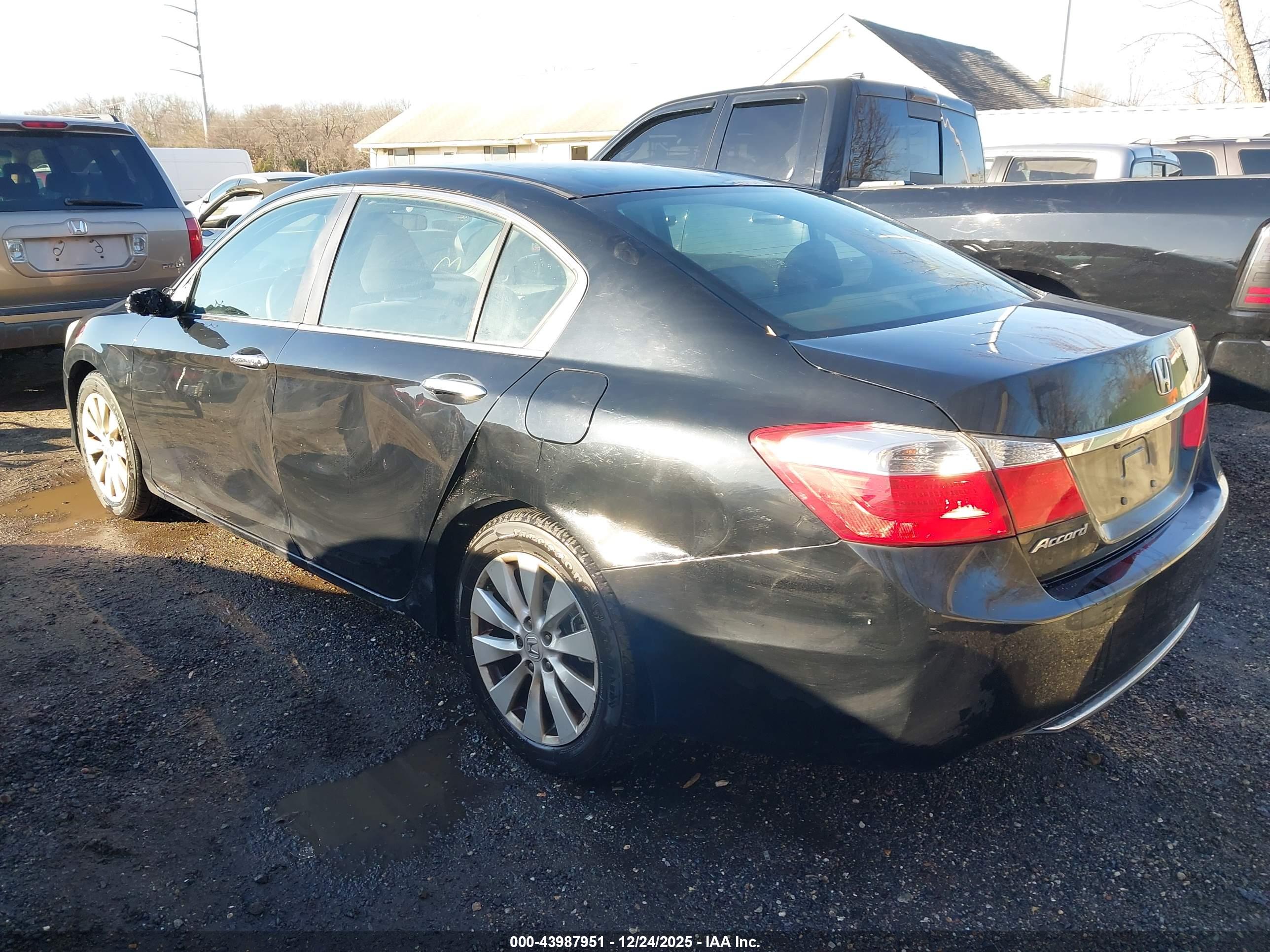 HONDA ACCORD image 3
