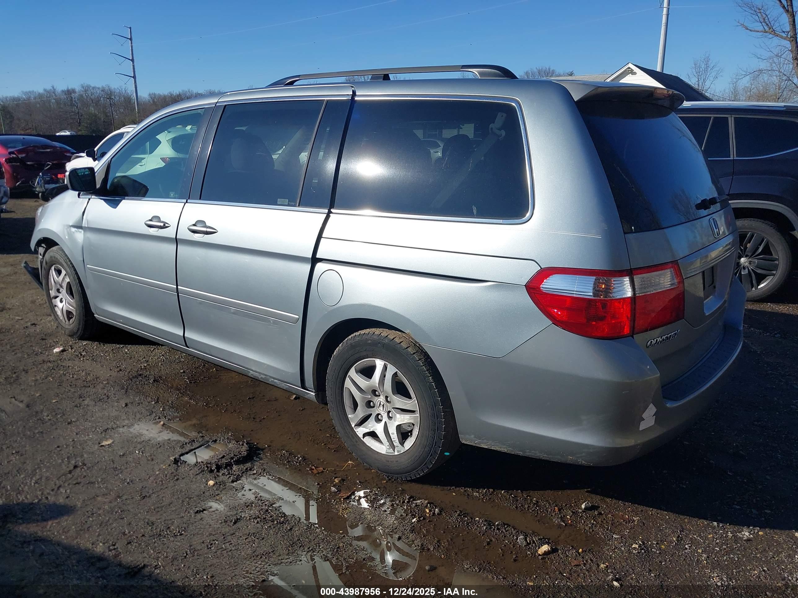HONDA ODYSSEY image 3
