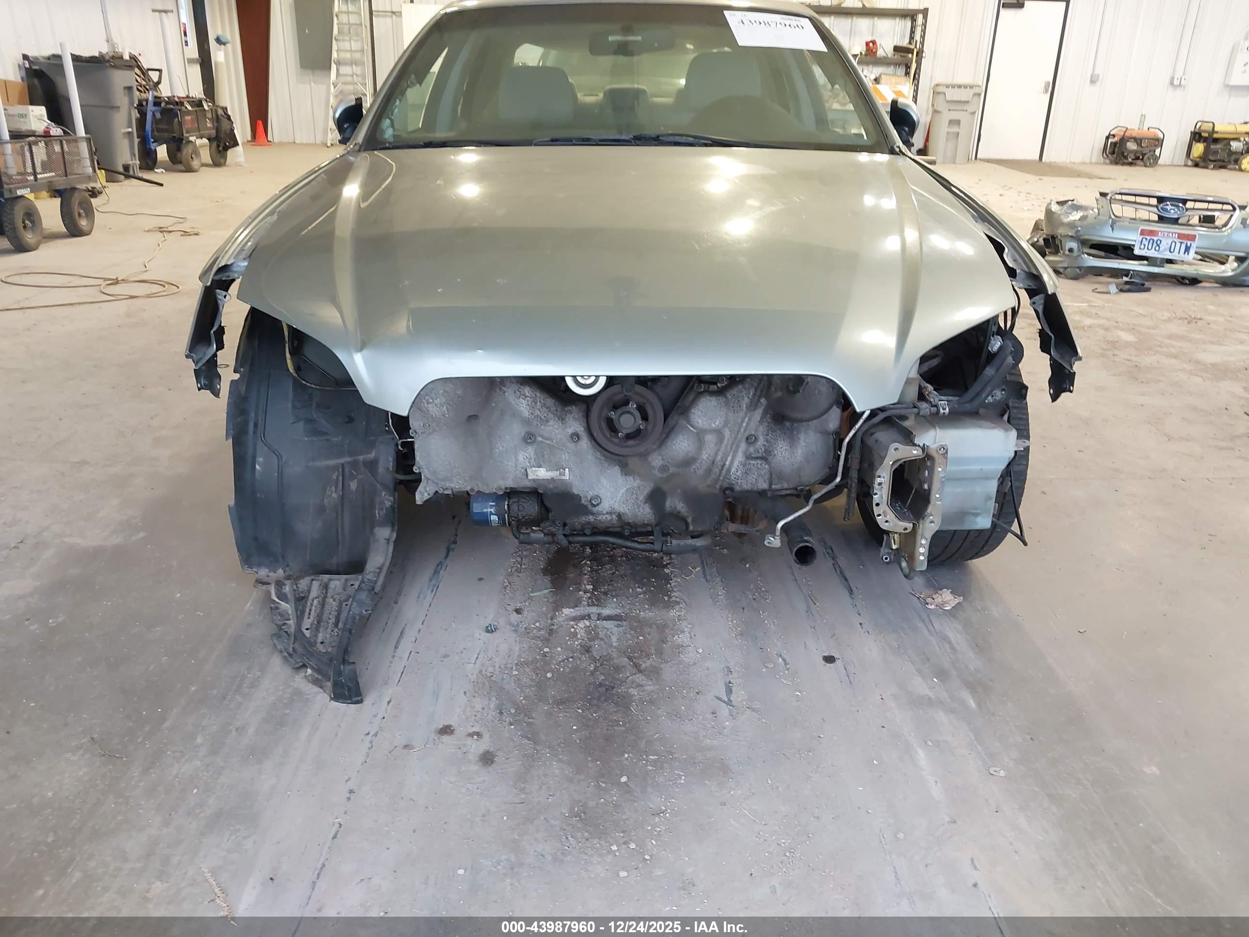 SUBARU LEGACY image 6