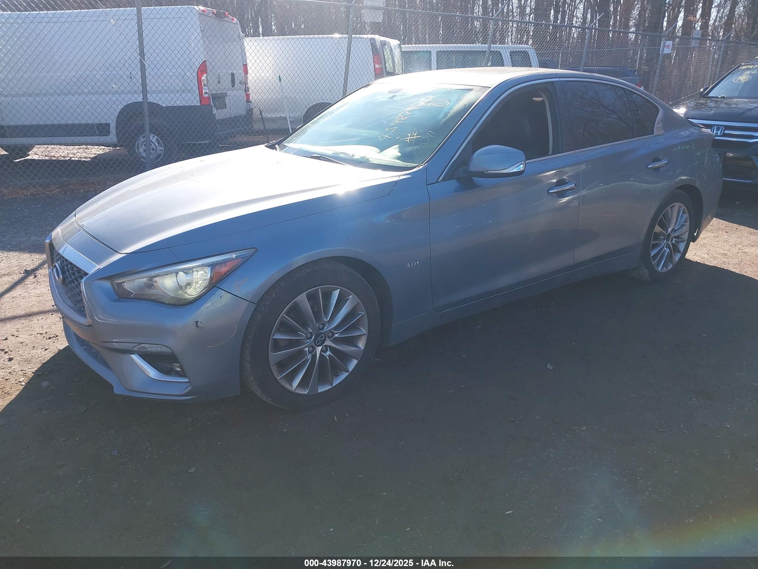 INFINITI Q50 image 2