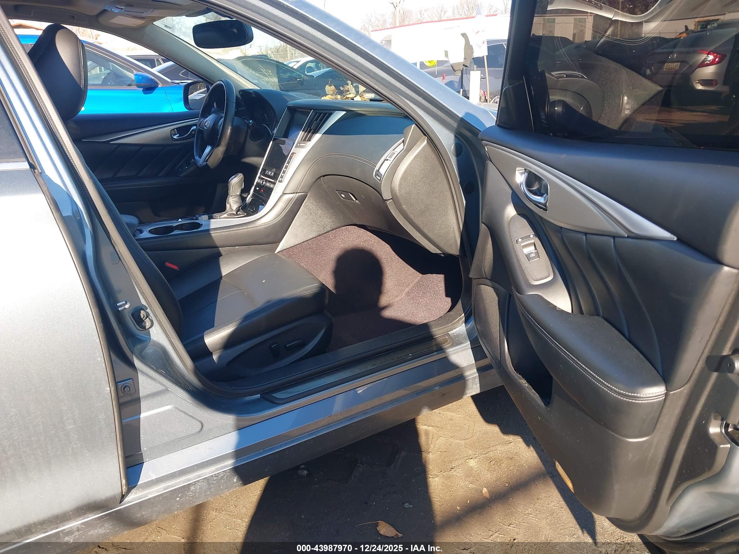 INFINITI Q50 image 5
