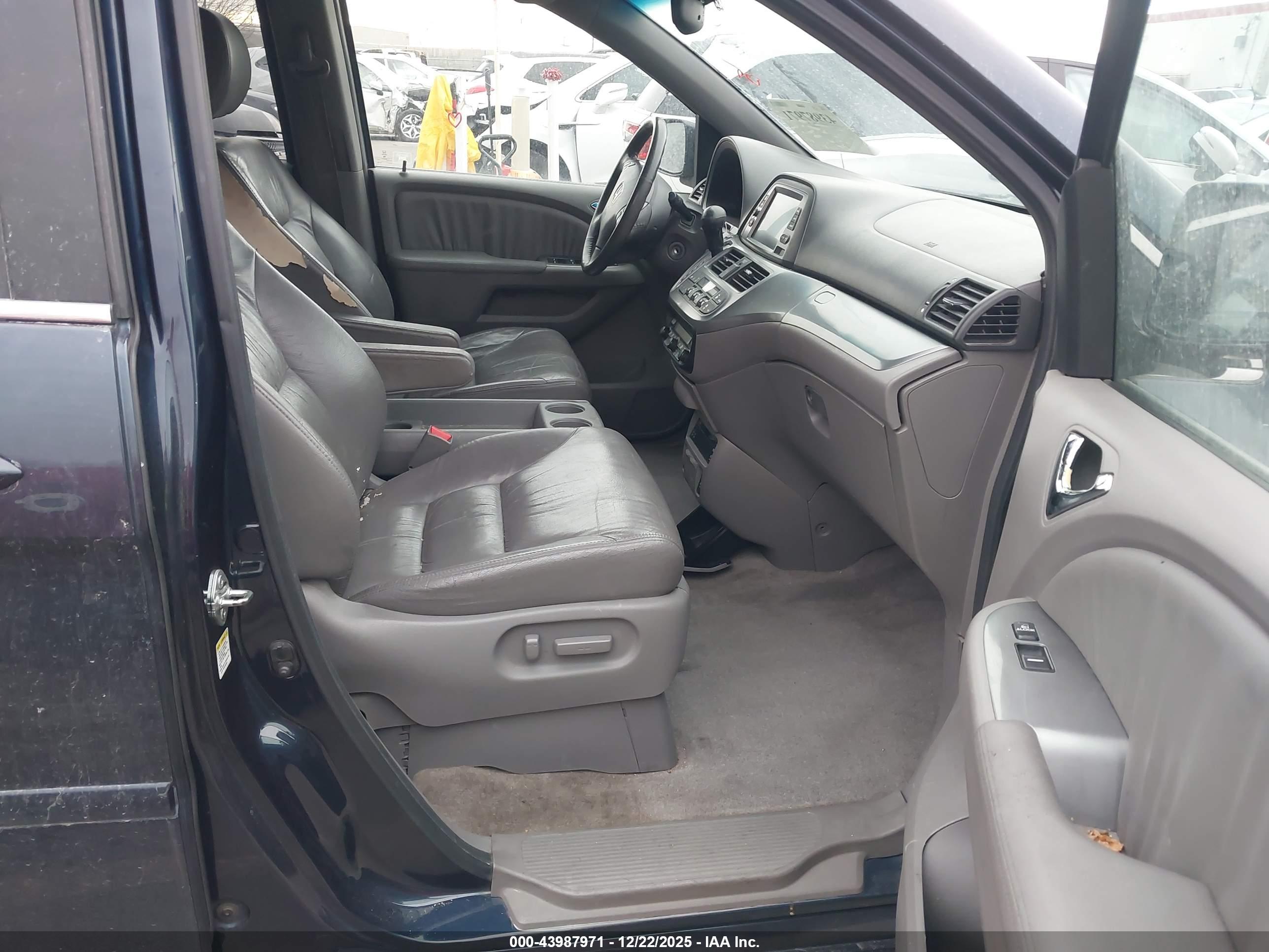 HONDA ODYSSEY image 5