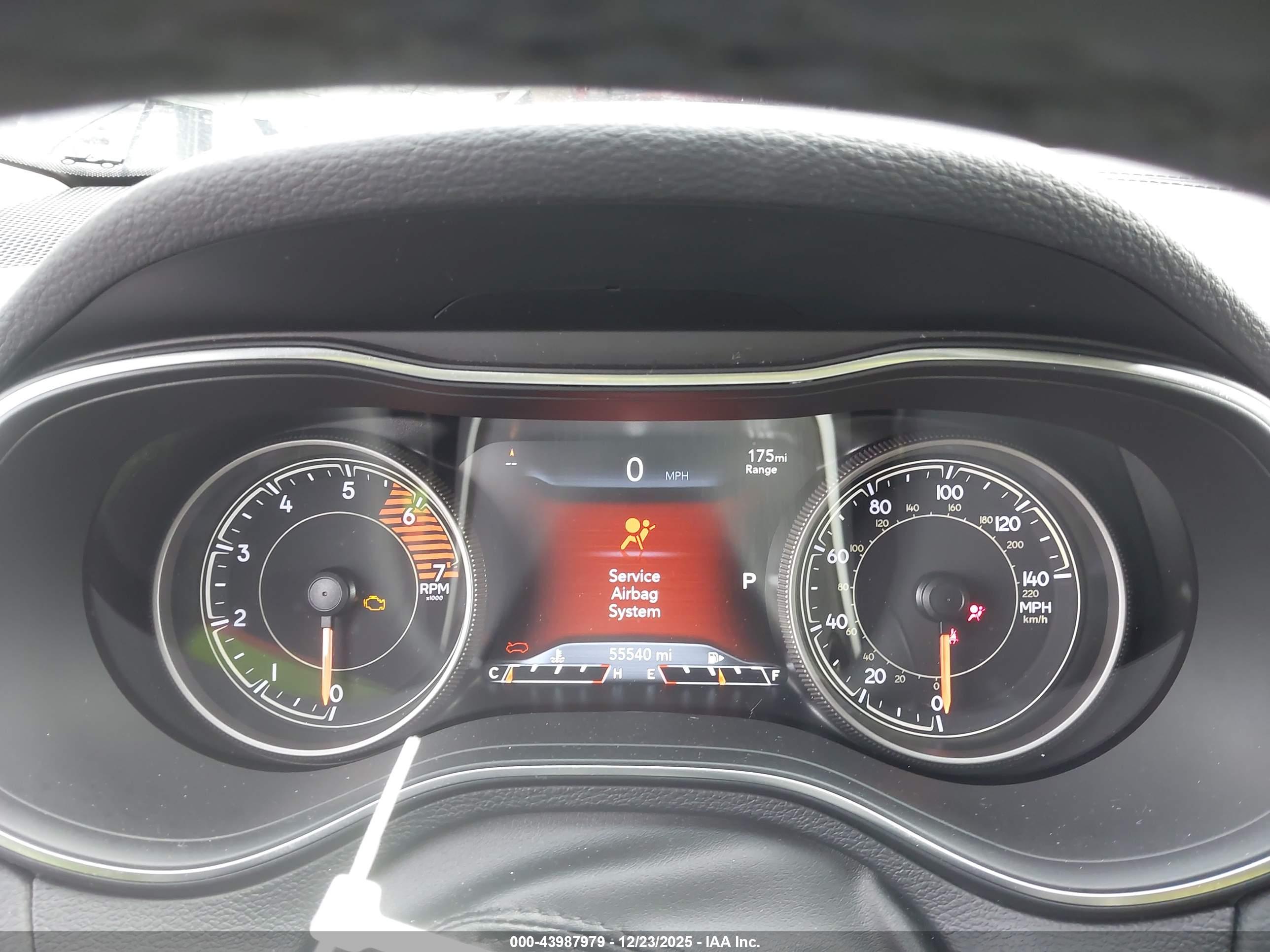 JEEP CHEROKEE image 7