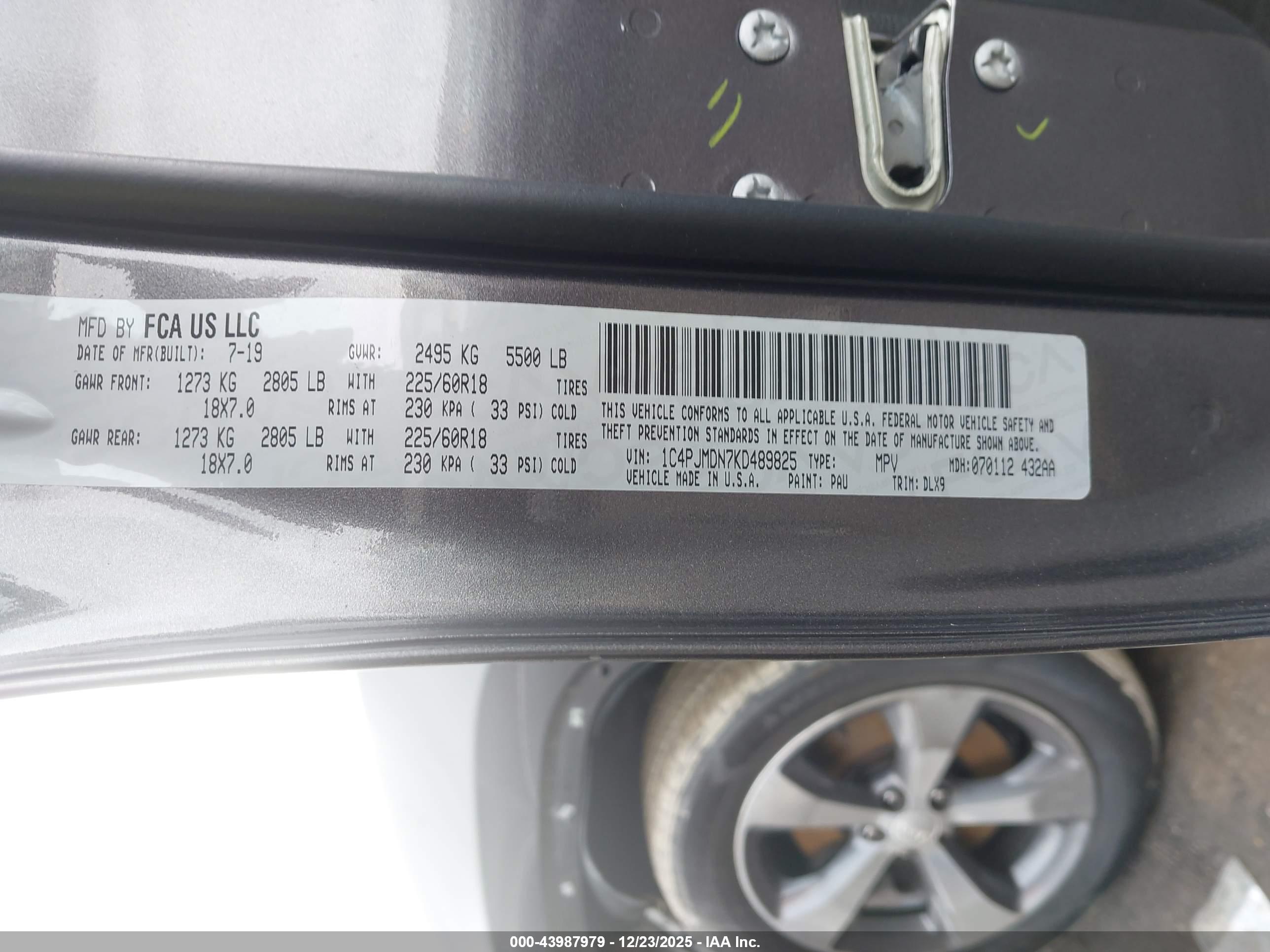 JEEP CHEROKEE image 9