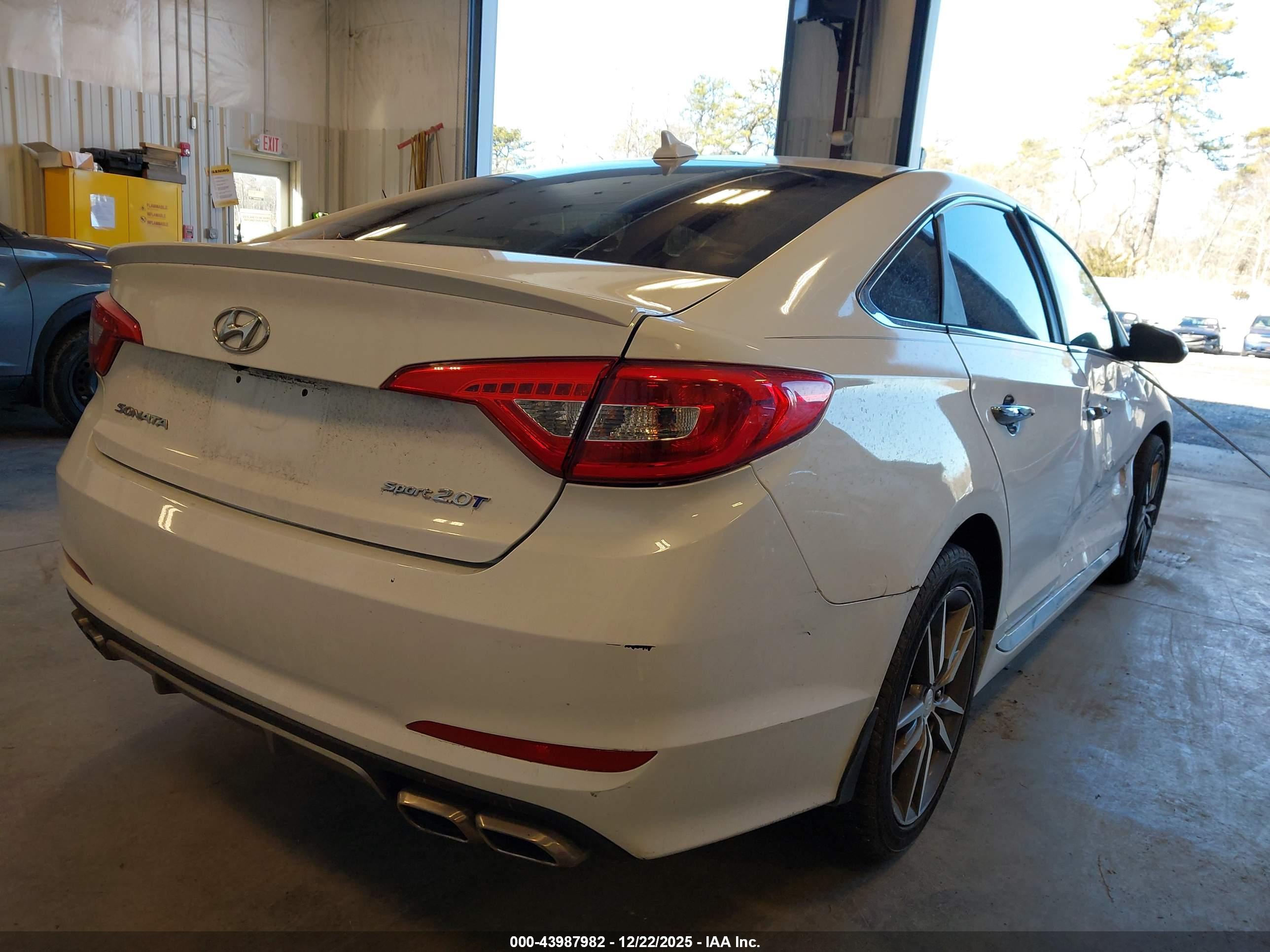 HYUNDAI SONATA image 4