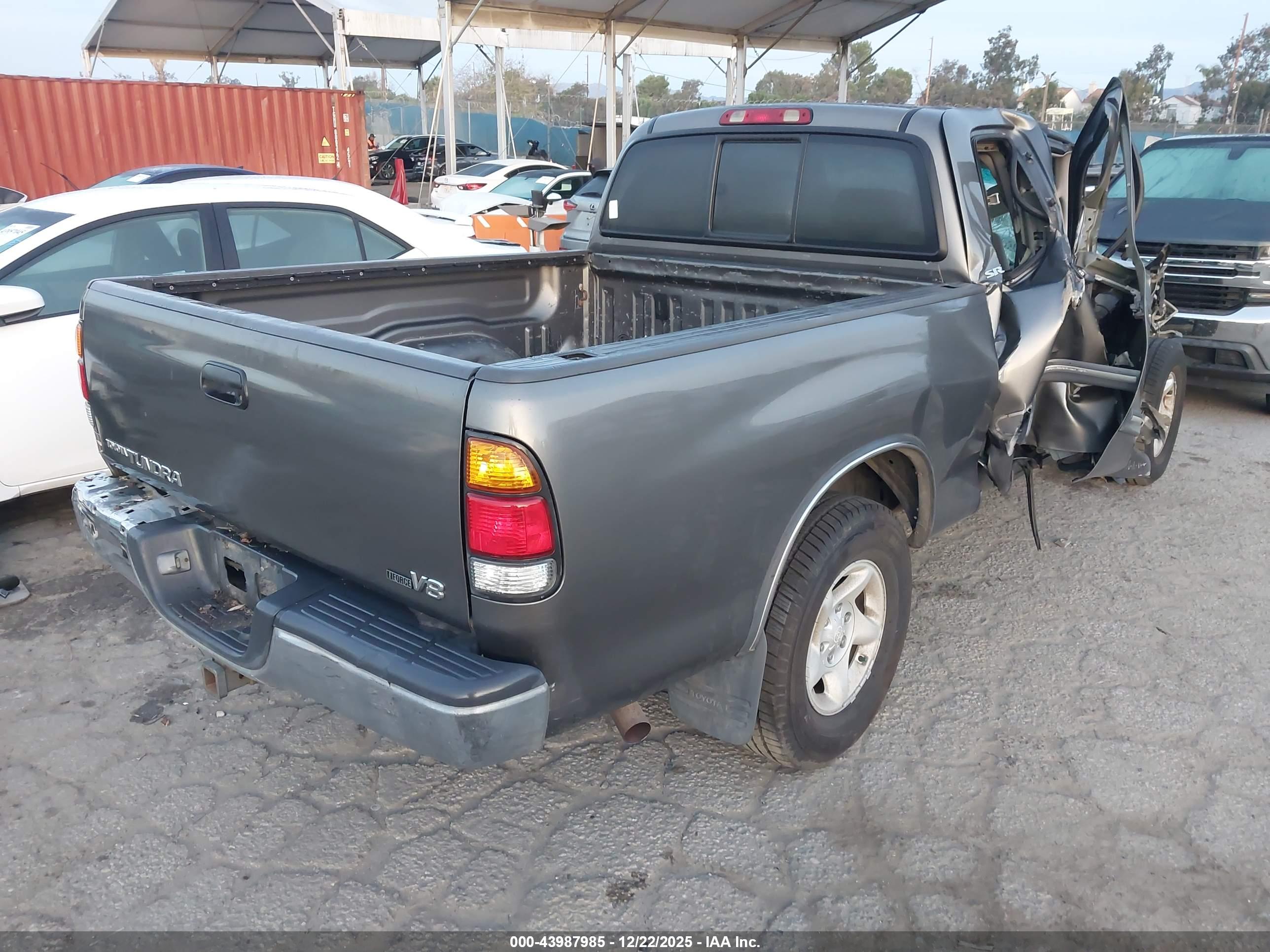 TOYOTA TUNDRA image 4