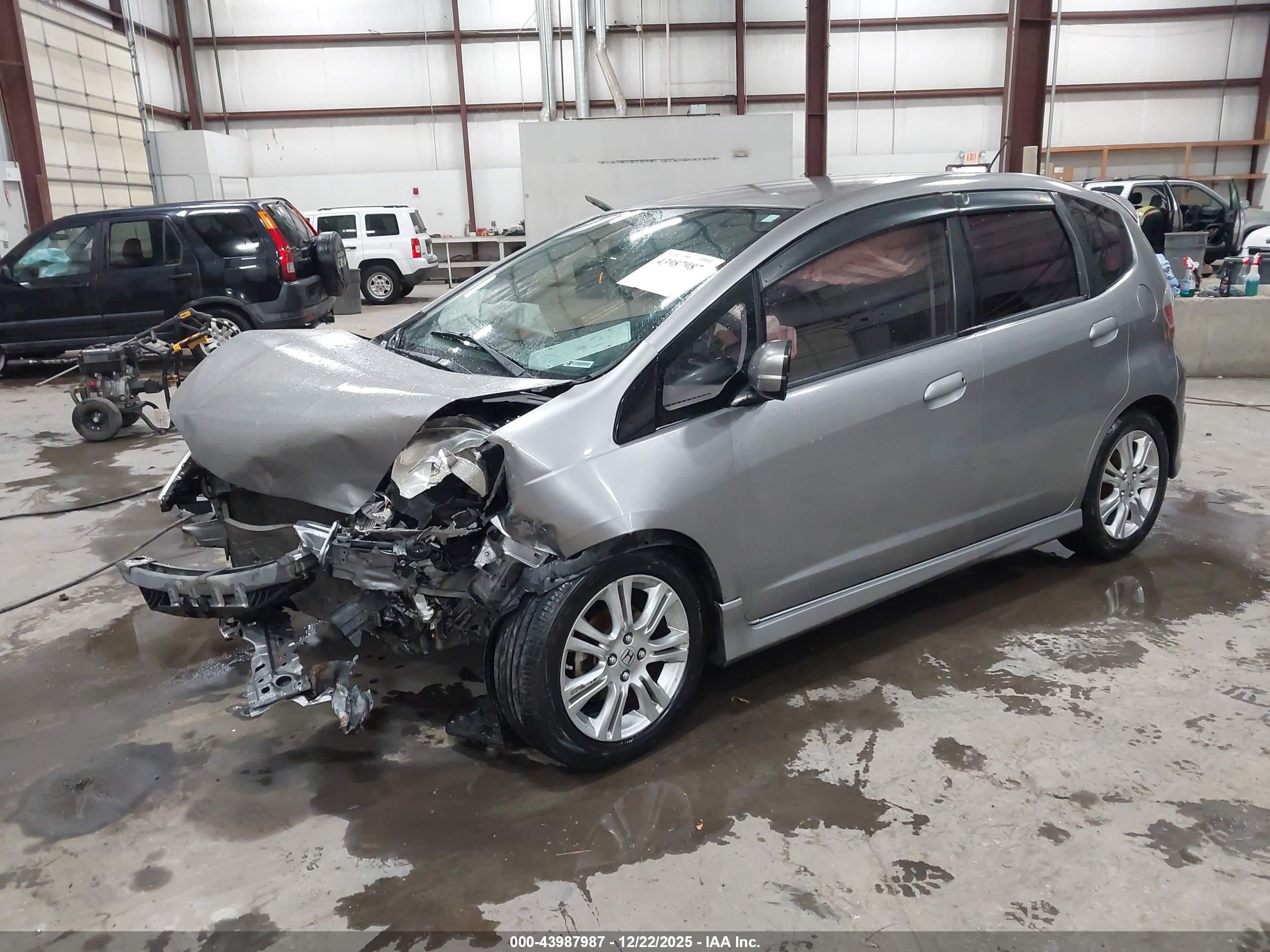 HONDA FIT image 2