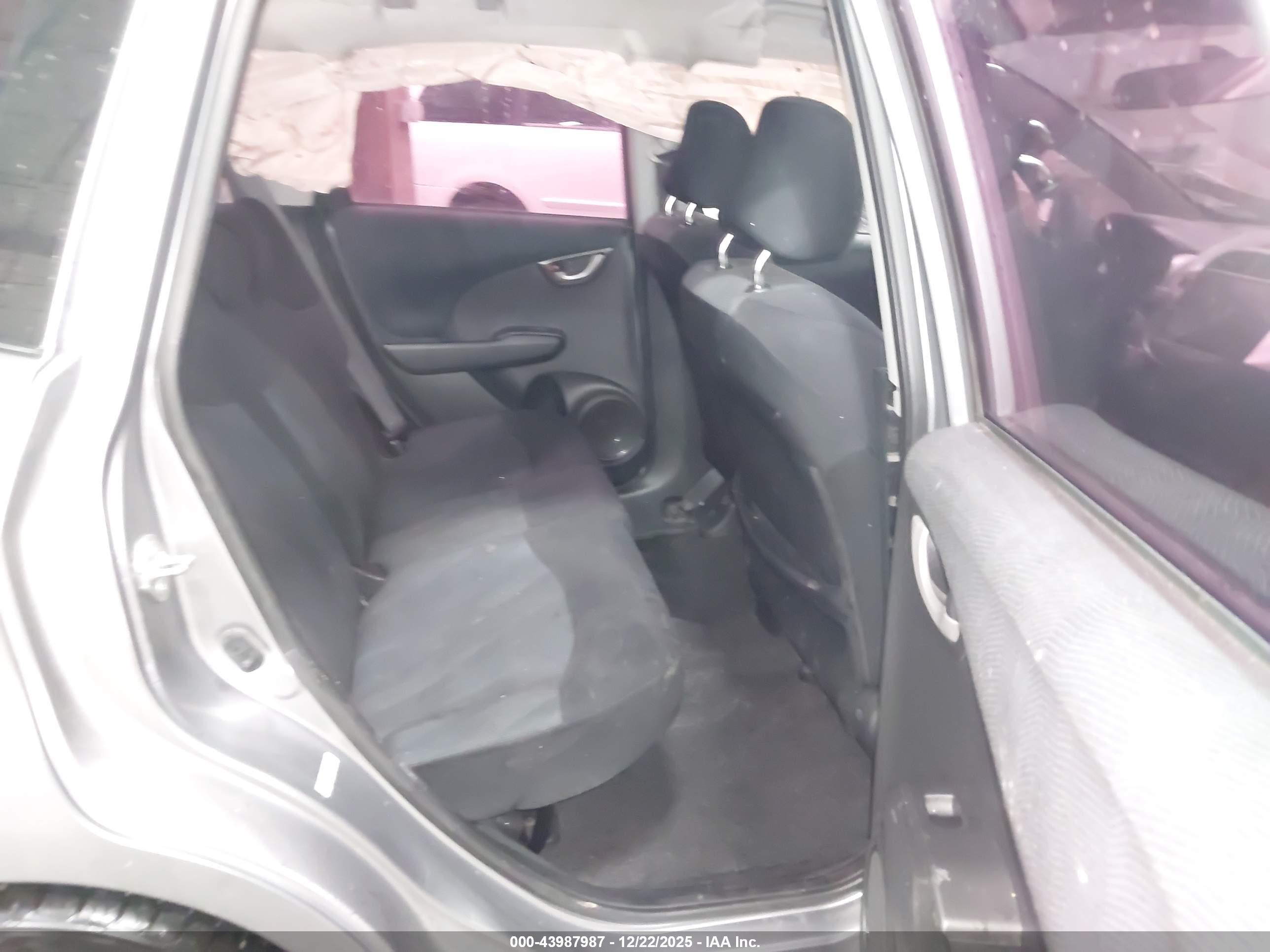 HONDA FIT image 8
