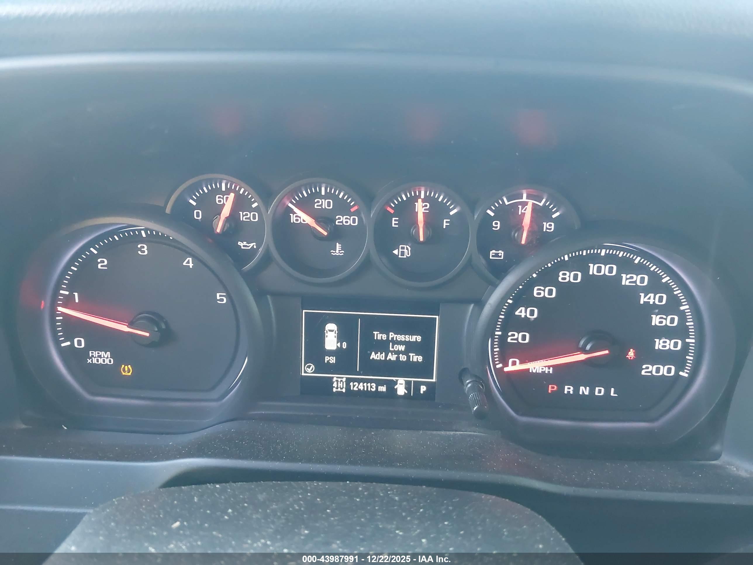 CHEVROLET SILVERADO image 7