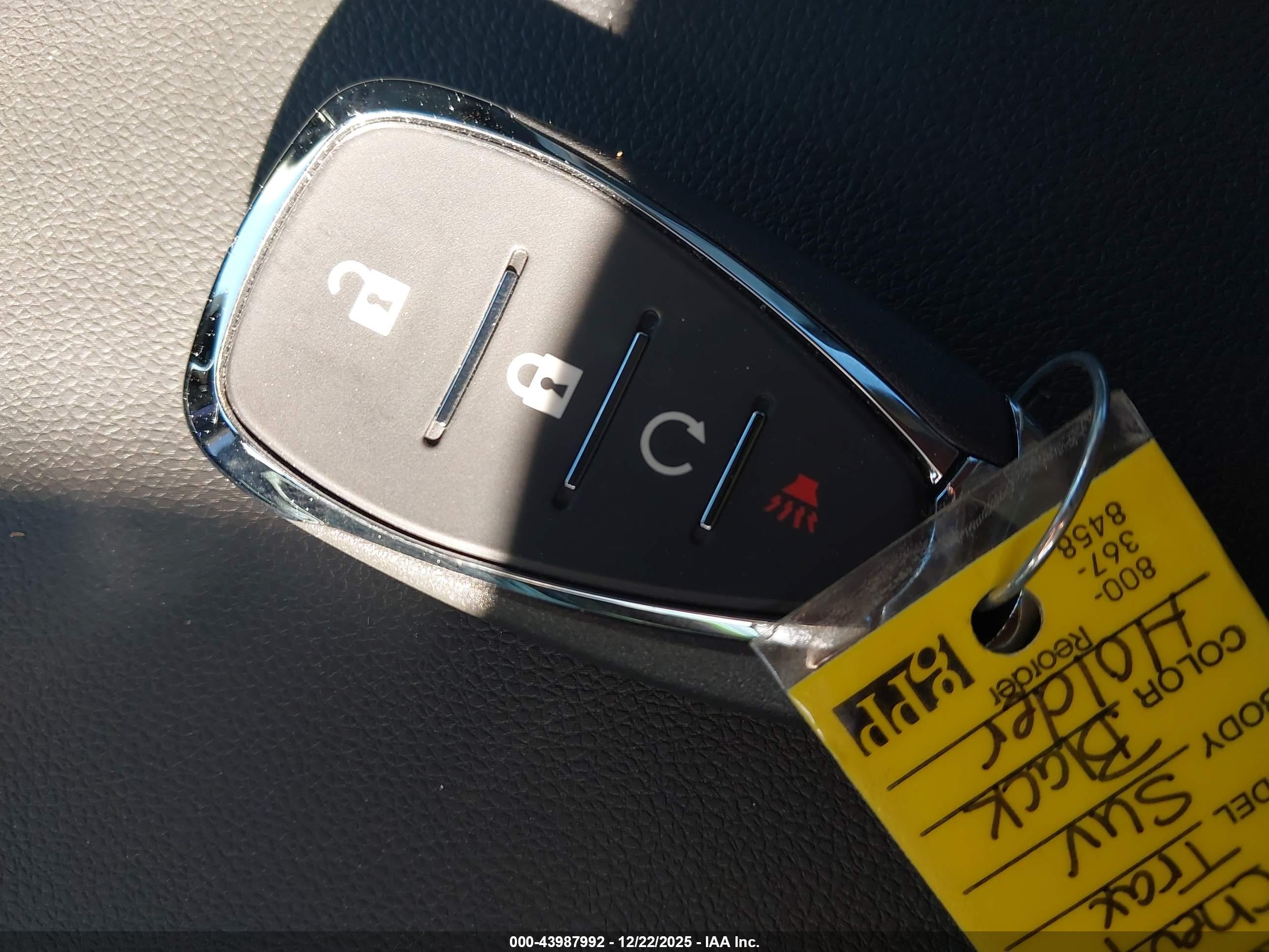 CHEVROLET TRAX image 11