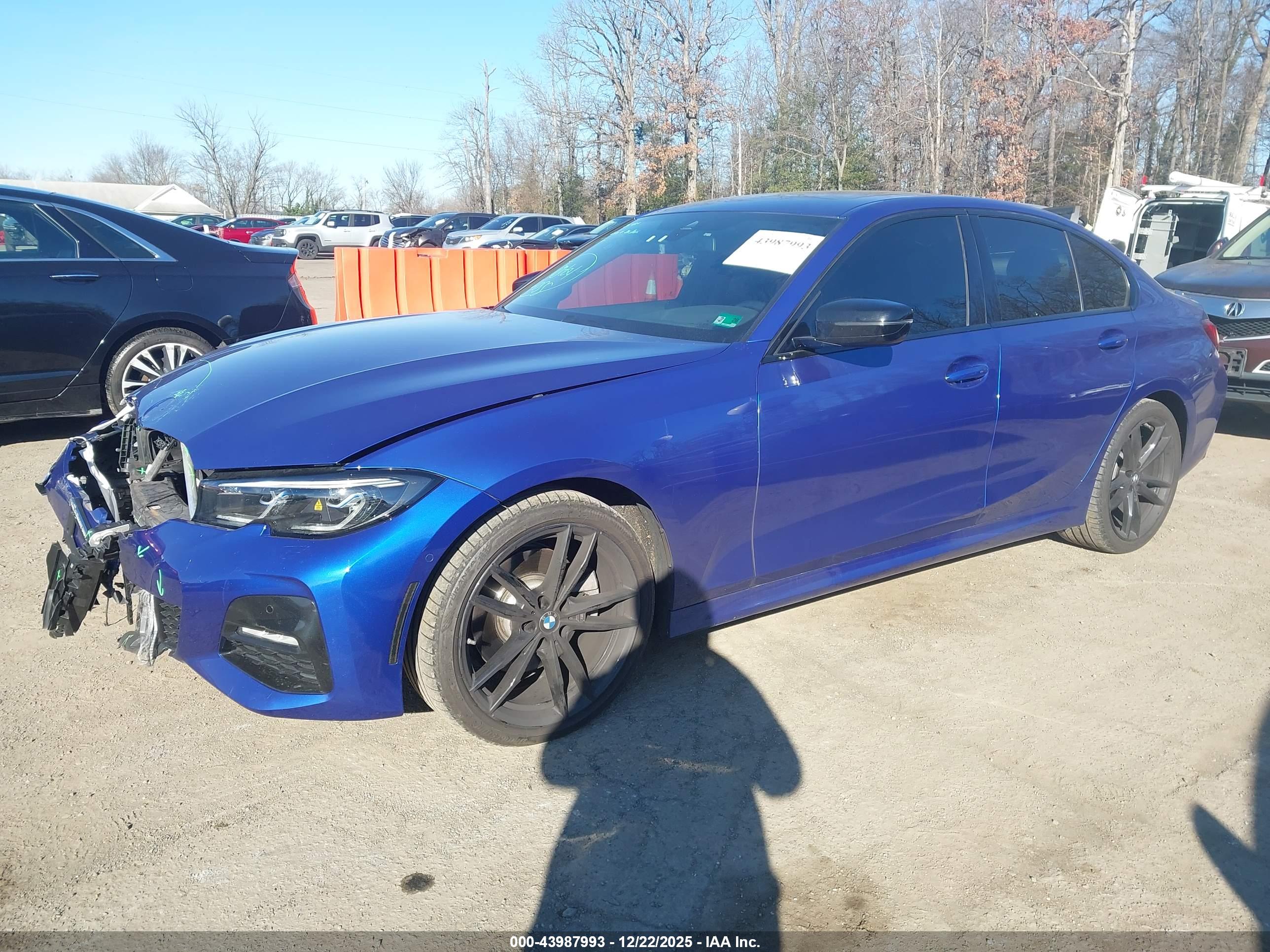 BMW 330I image 2