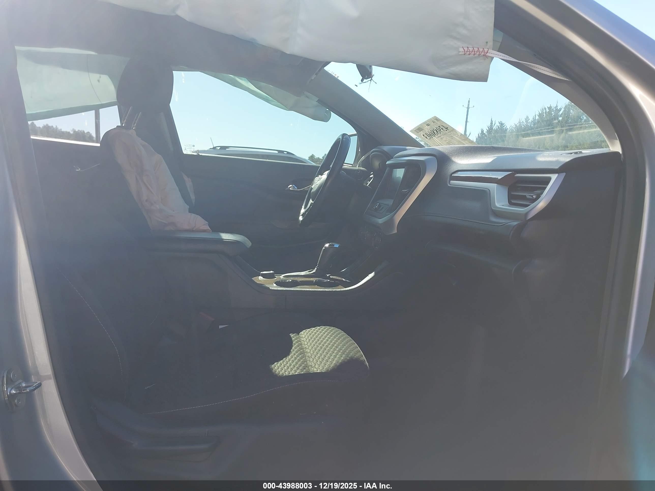 GMC ACADIA image 5