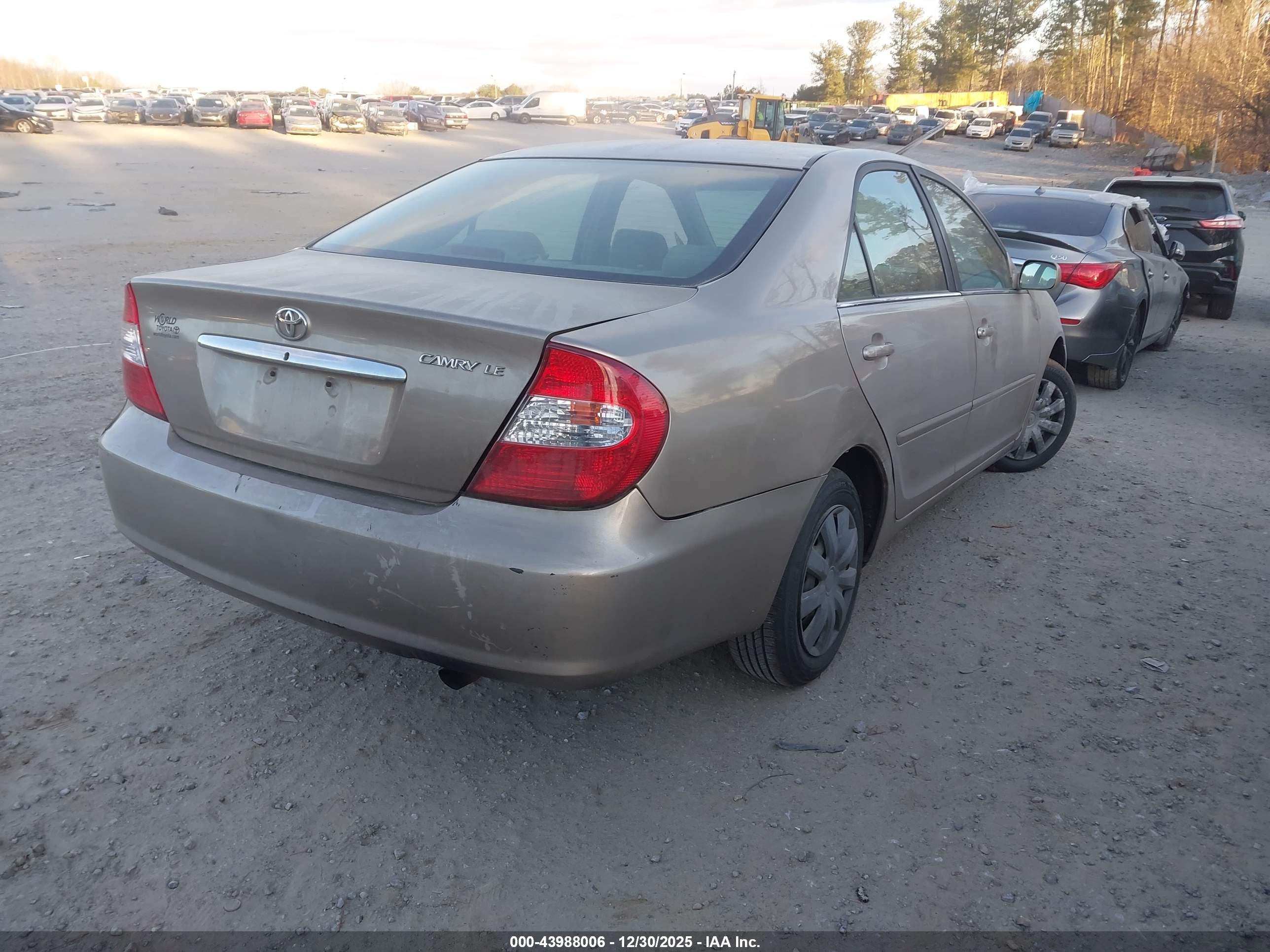 TOYOTA CAMRY image 4