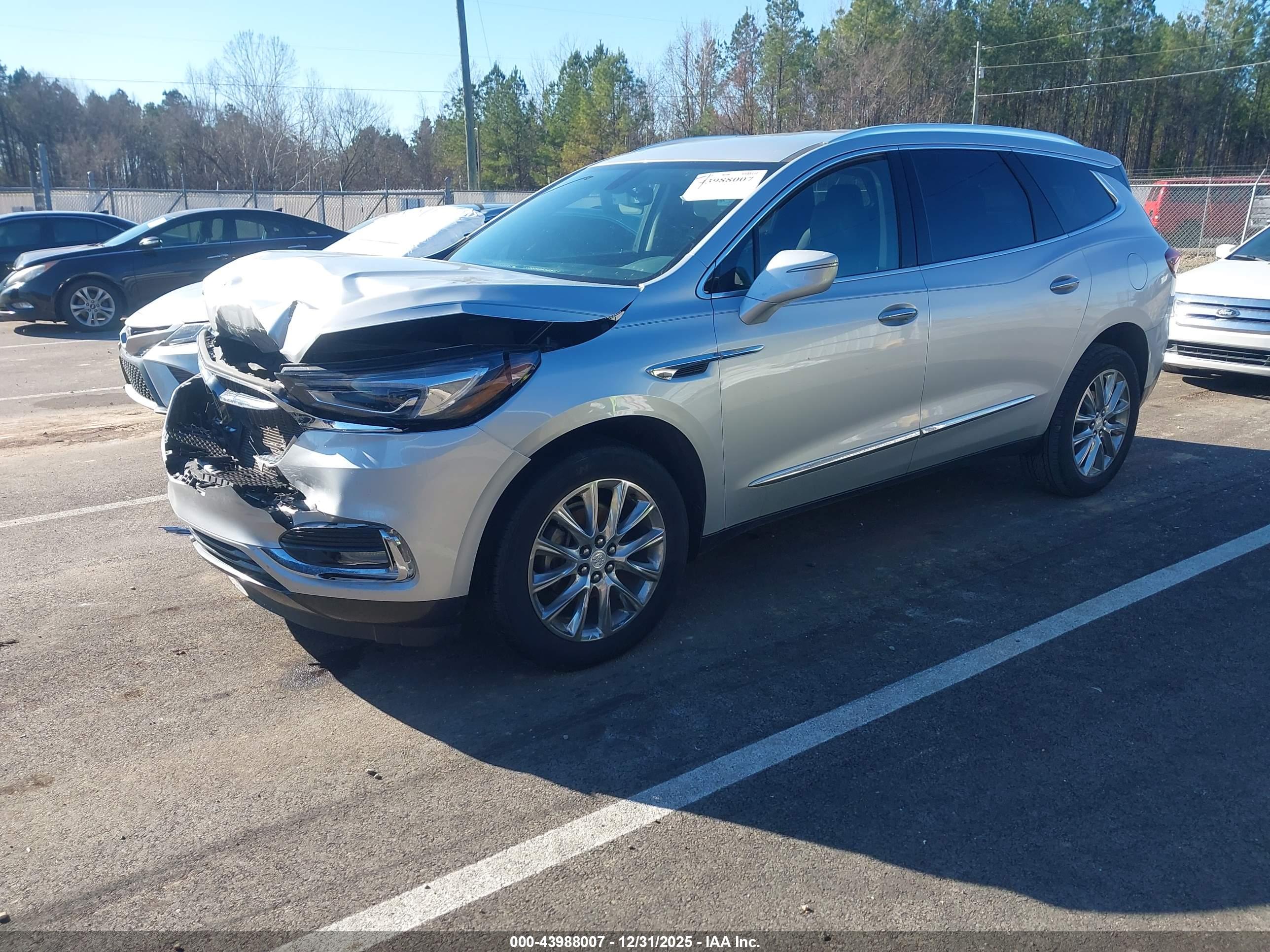 BUICK ENCLAVE image 2