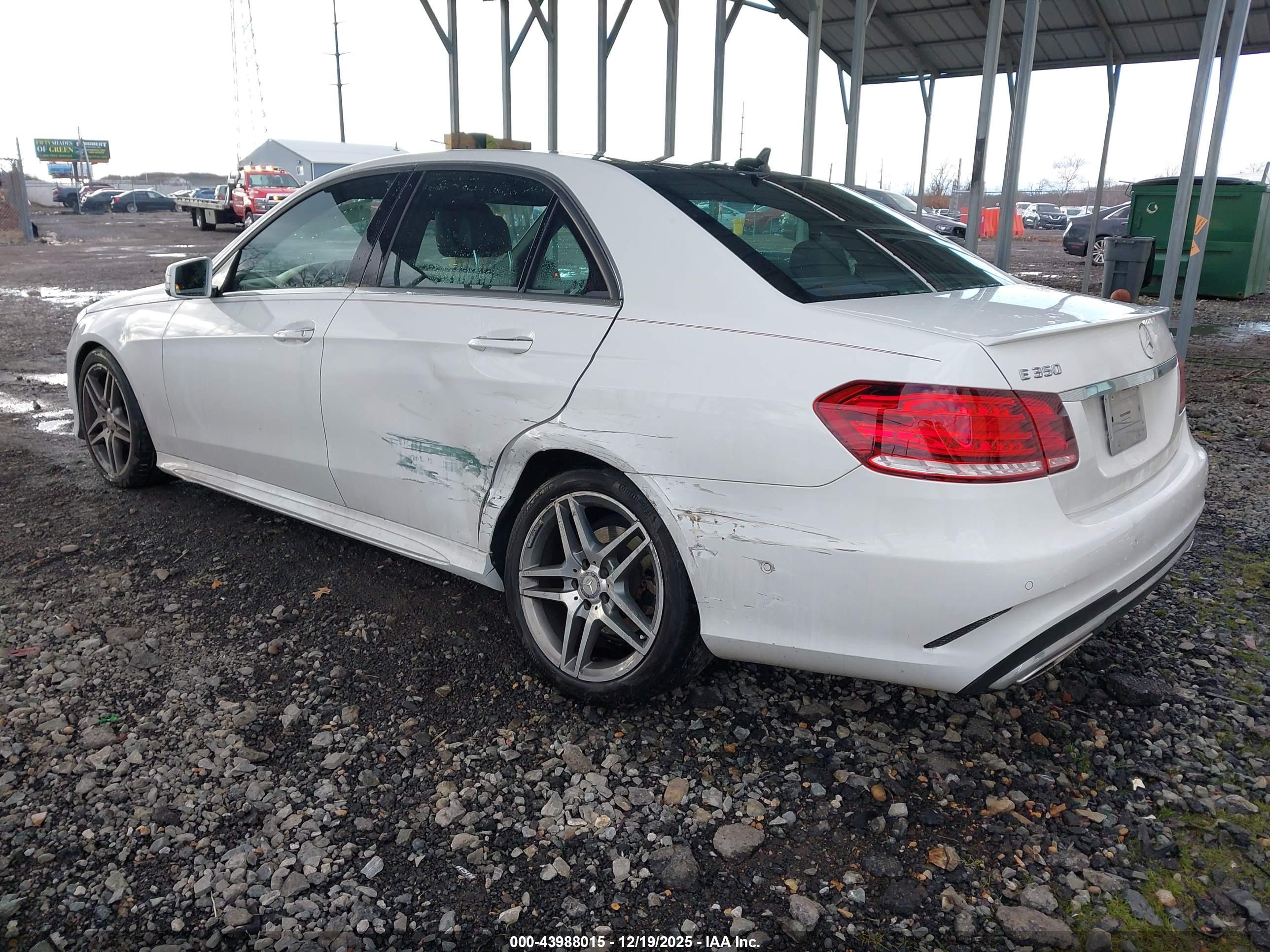 MERCEDES-BENZ E image 3