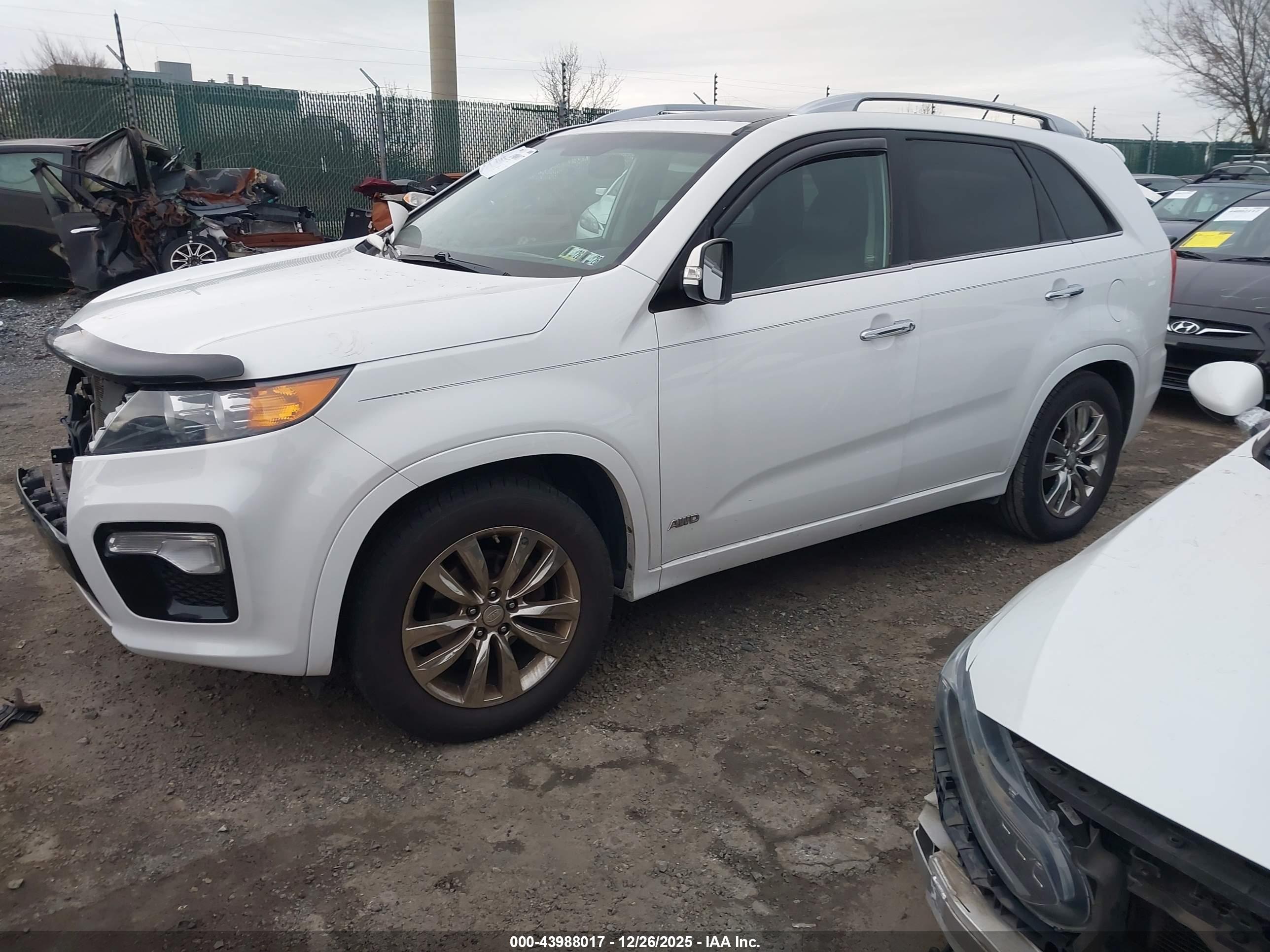 KIA SORENTO image 2