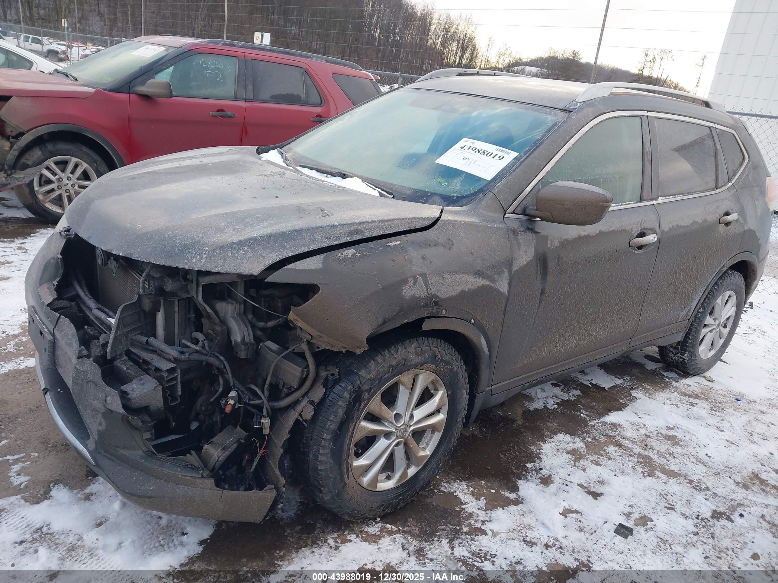 NISSAN ROGUE image 2