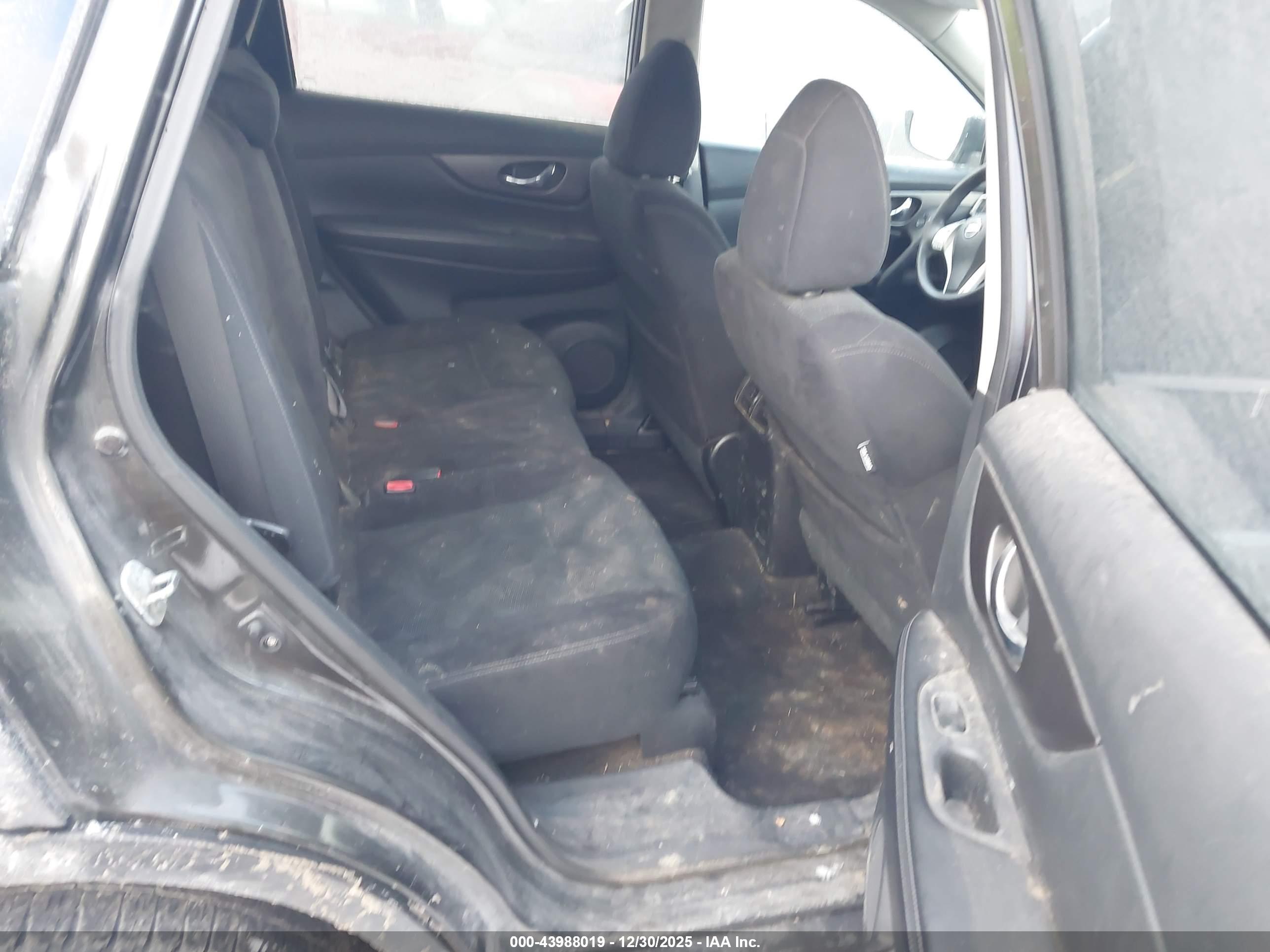 NISSAN ROGUE image 8