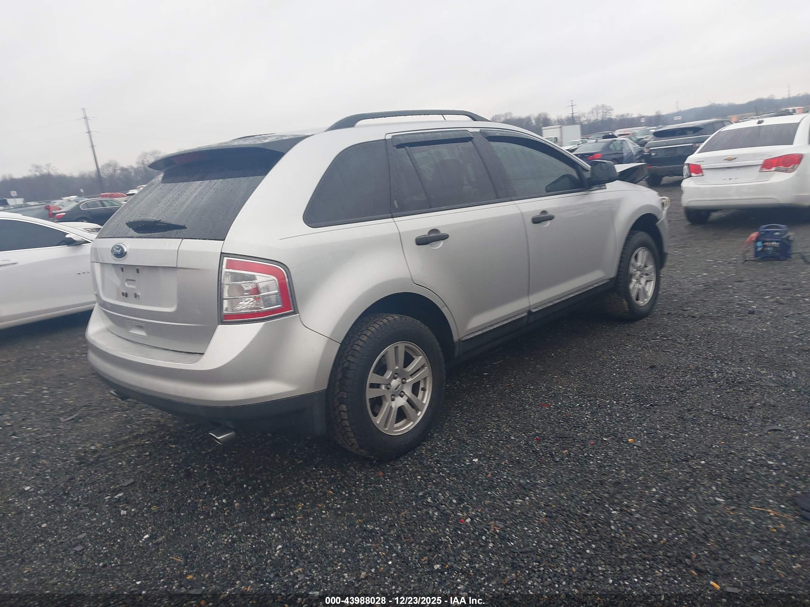 FORD EDGE image 4