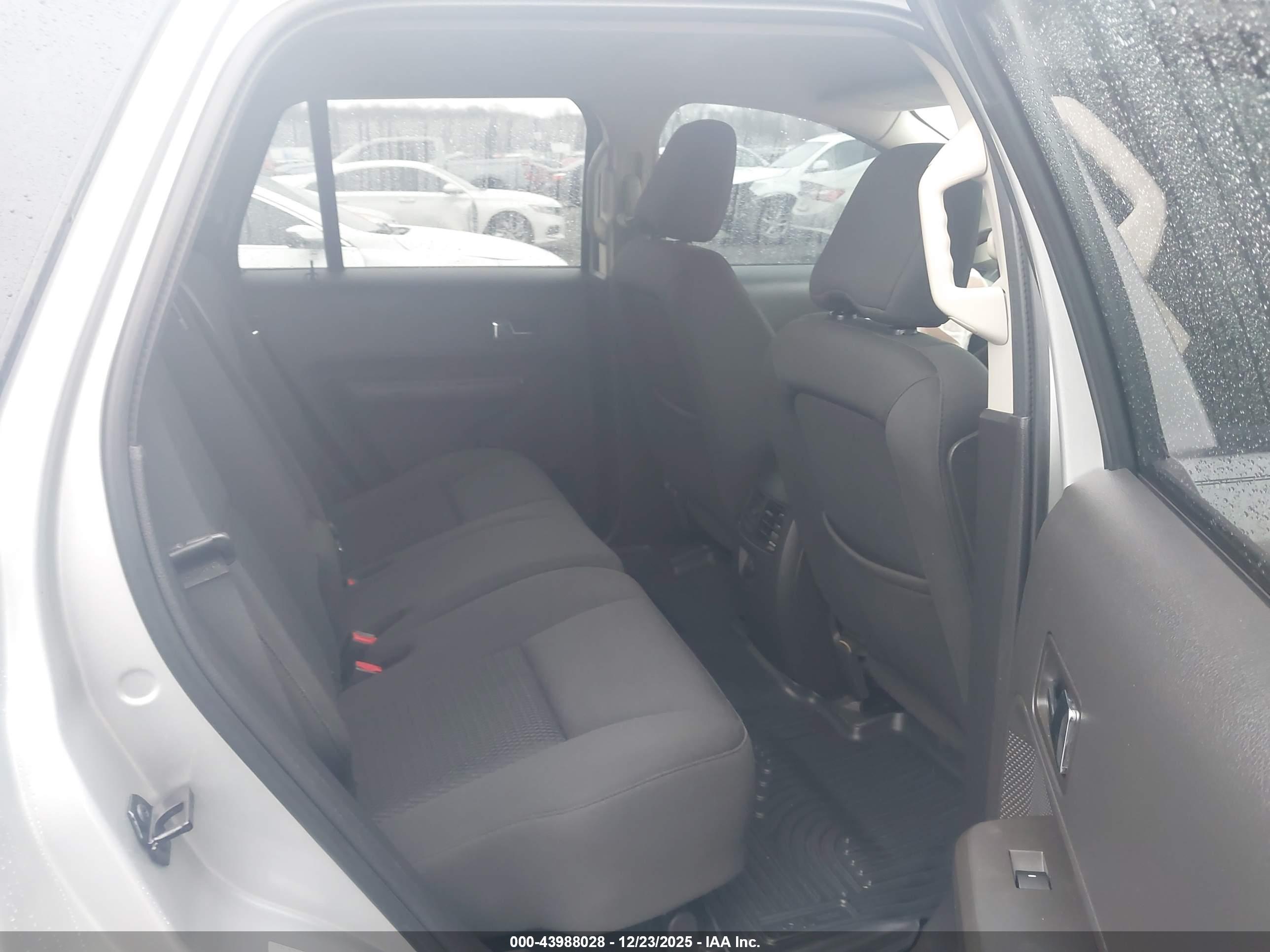FORD EDGE image 8