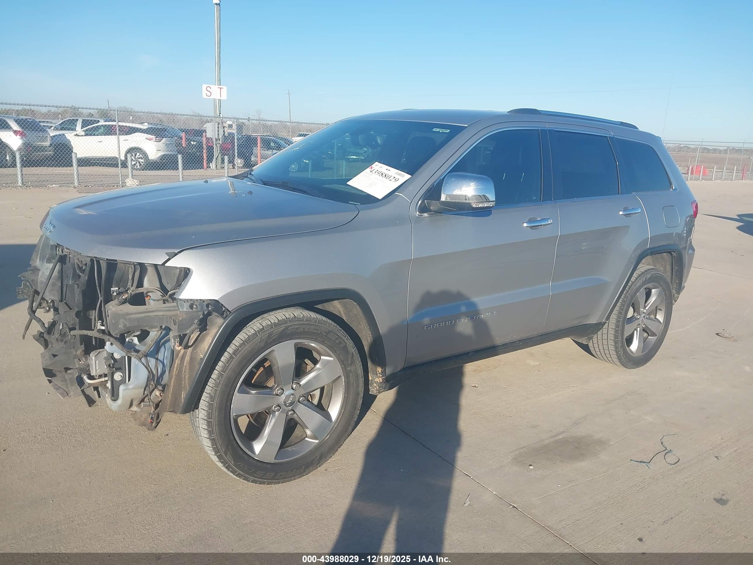 JEEP GRAND image 2