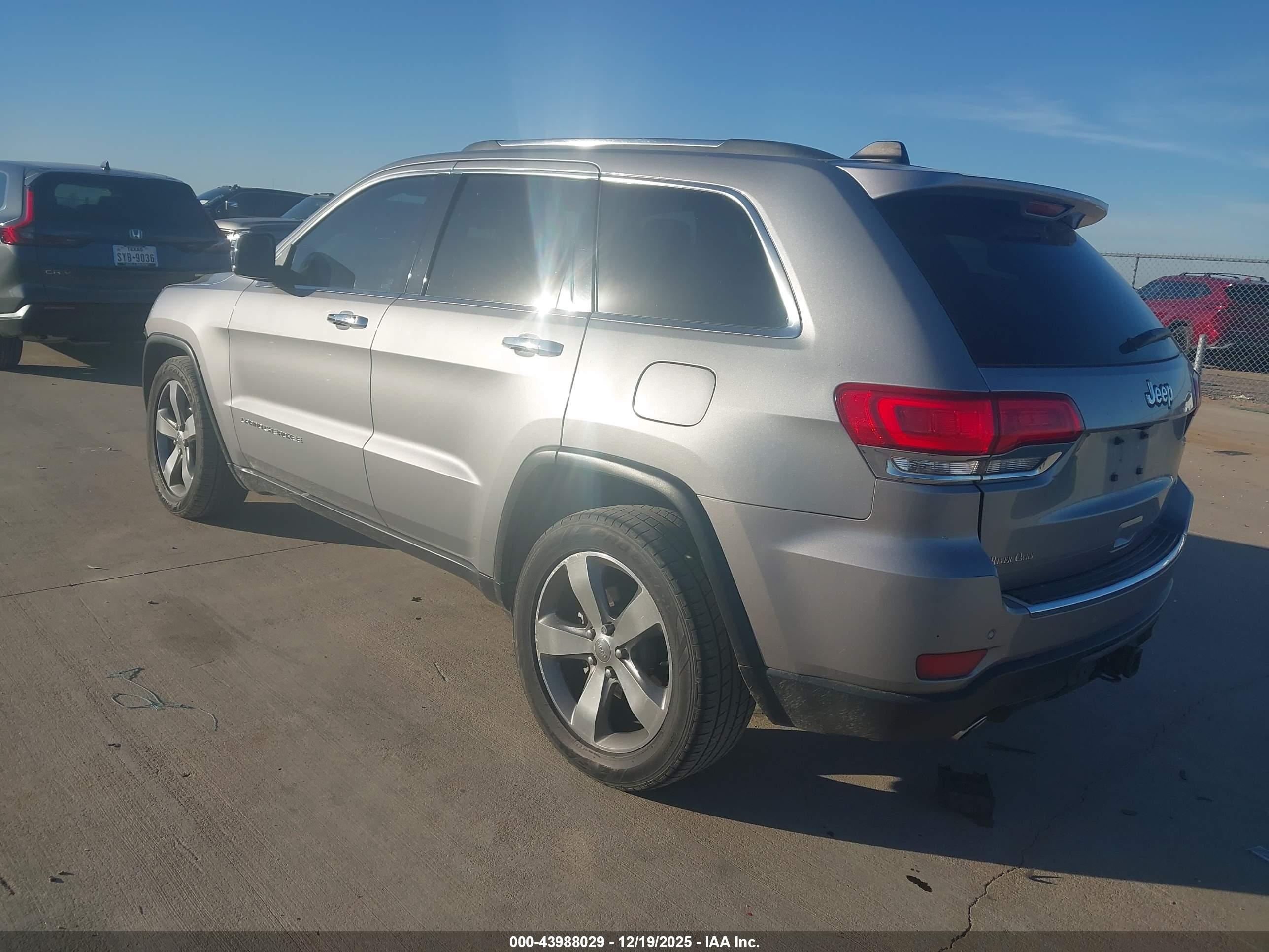 JEEP GRAND image 3