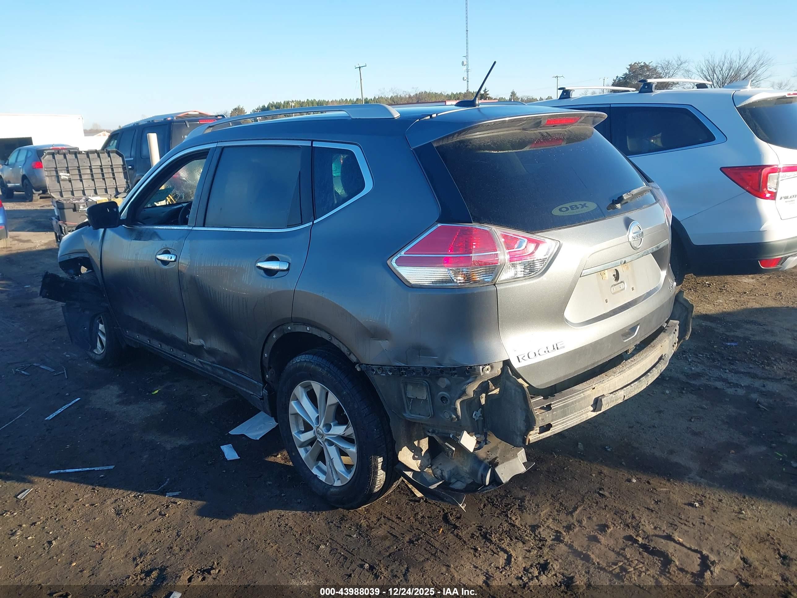 NISSAN ROGUE image 3