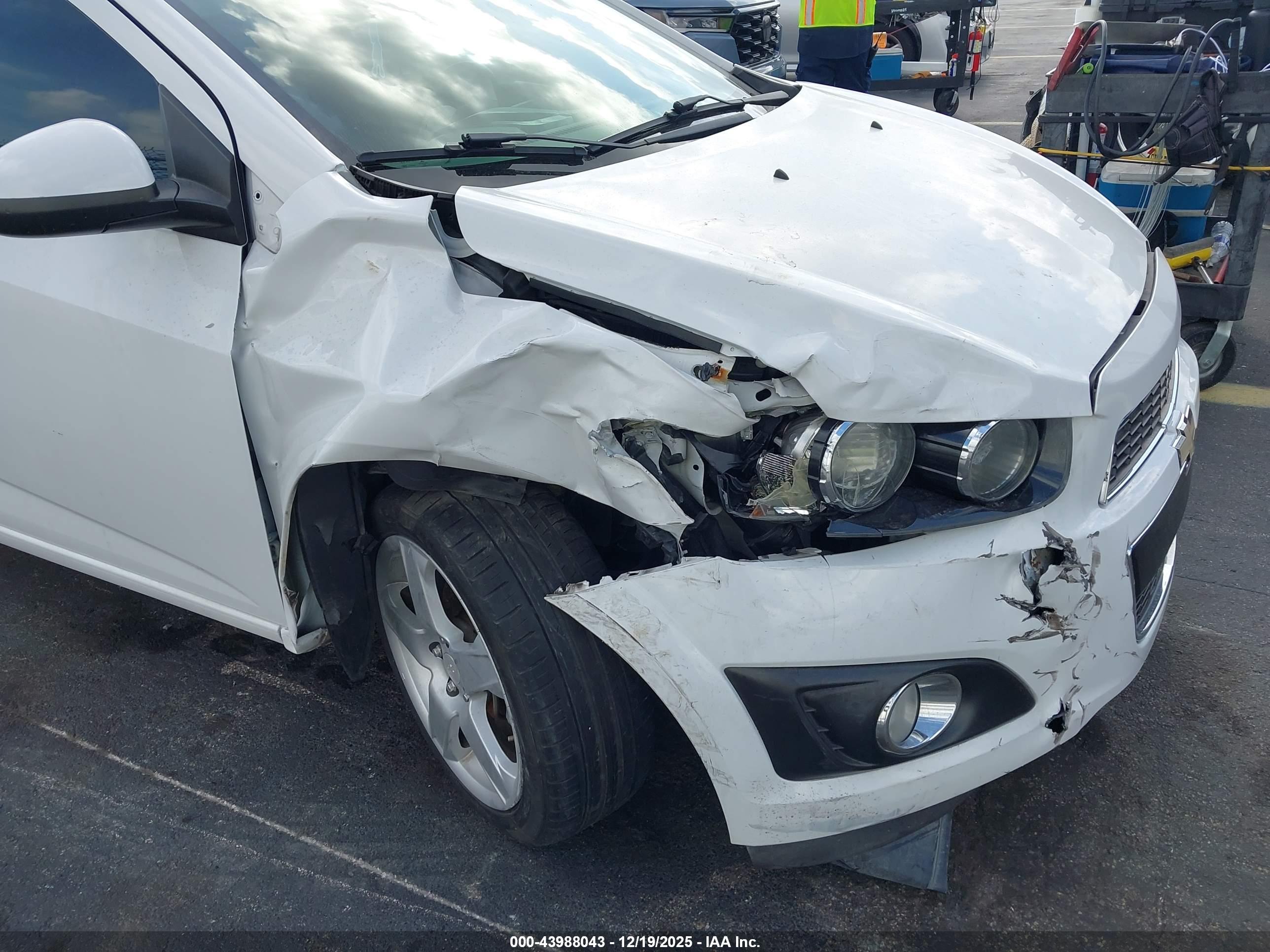CHEVROLET SONIC image 6