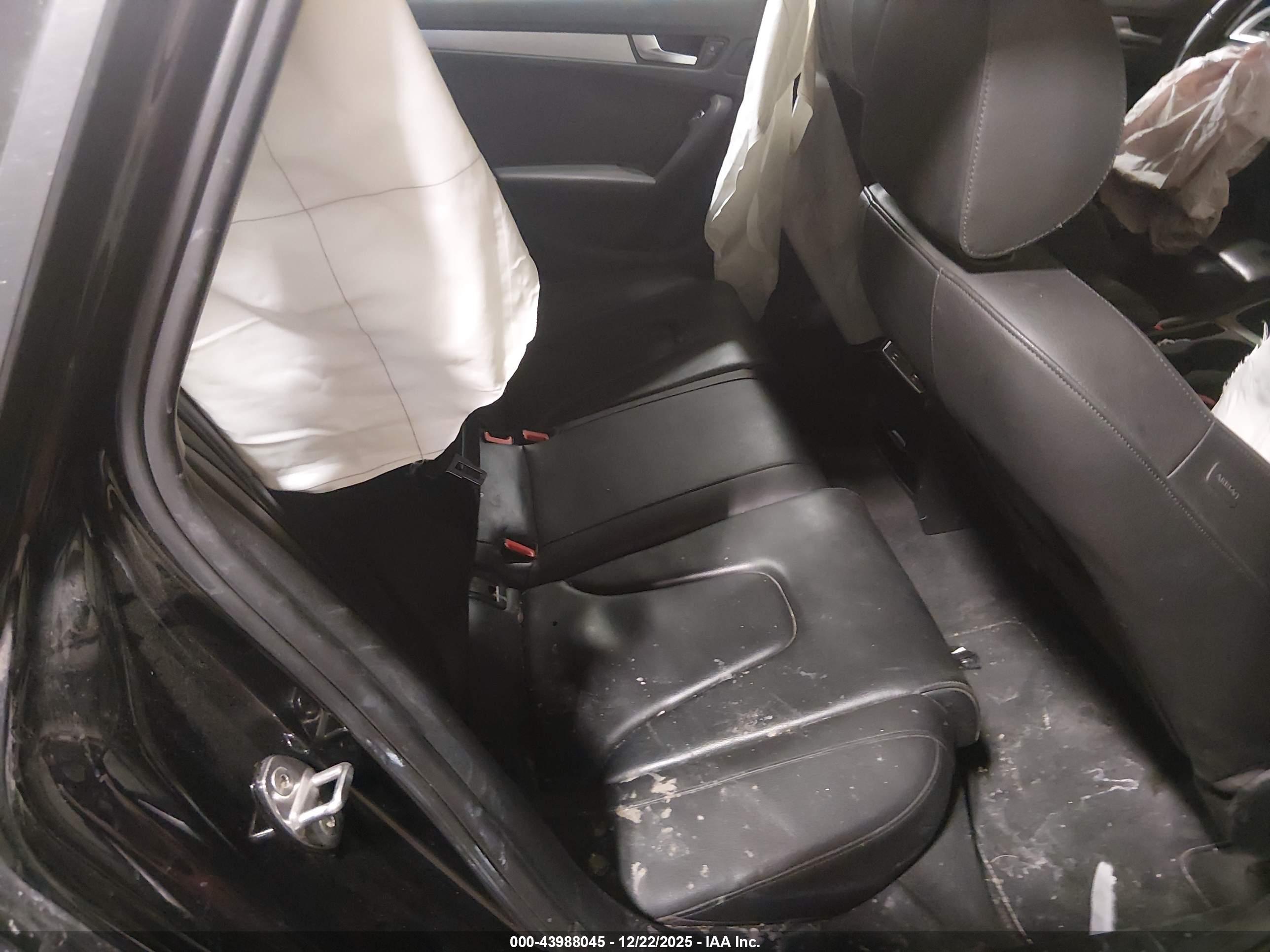 AUDI A4 image 8