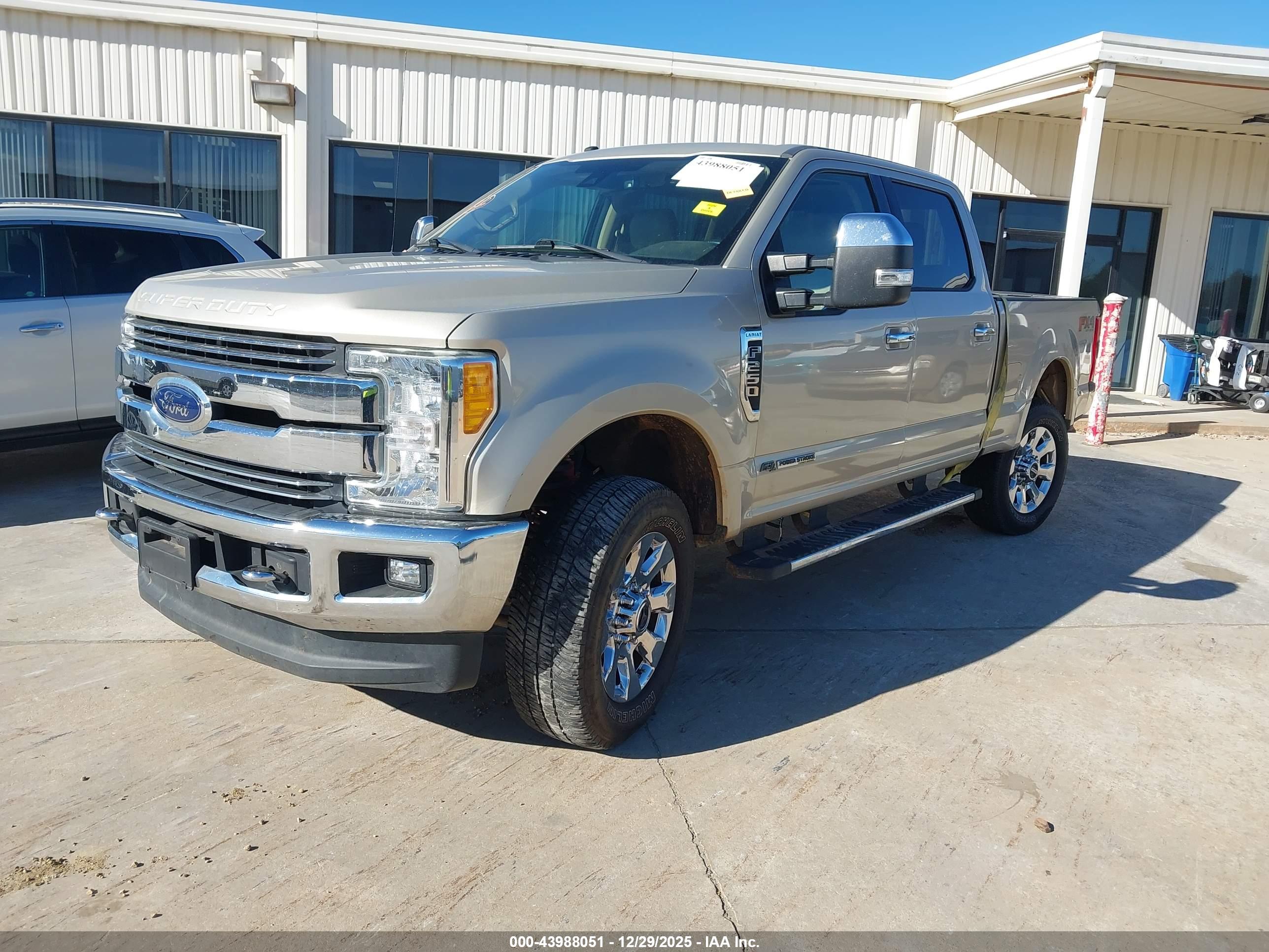 FORD F-250 image 2