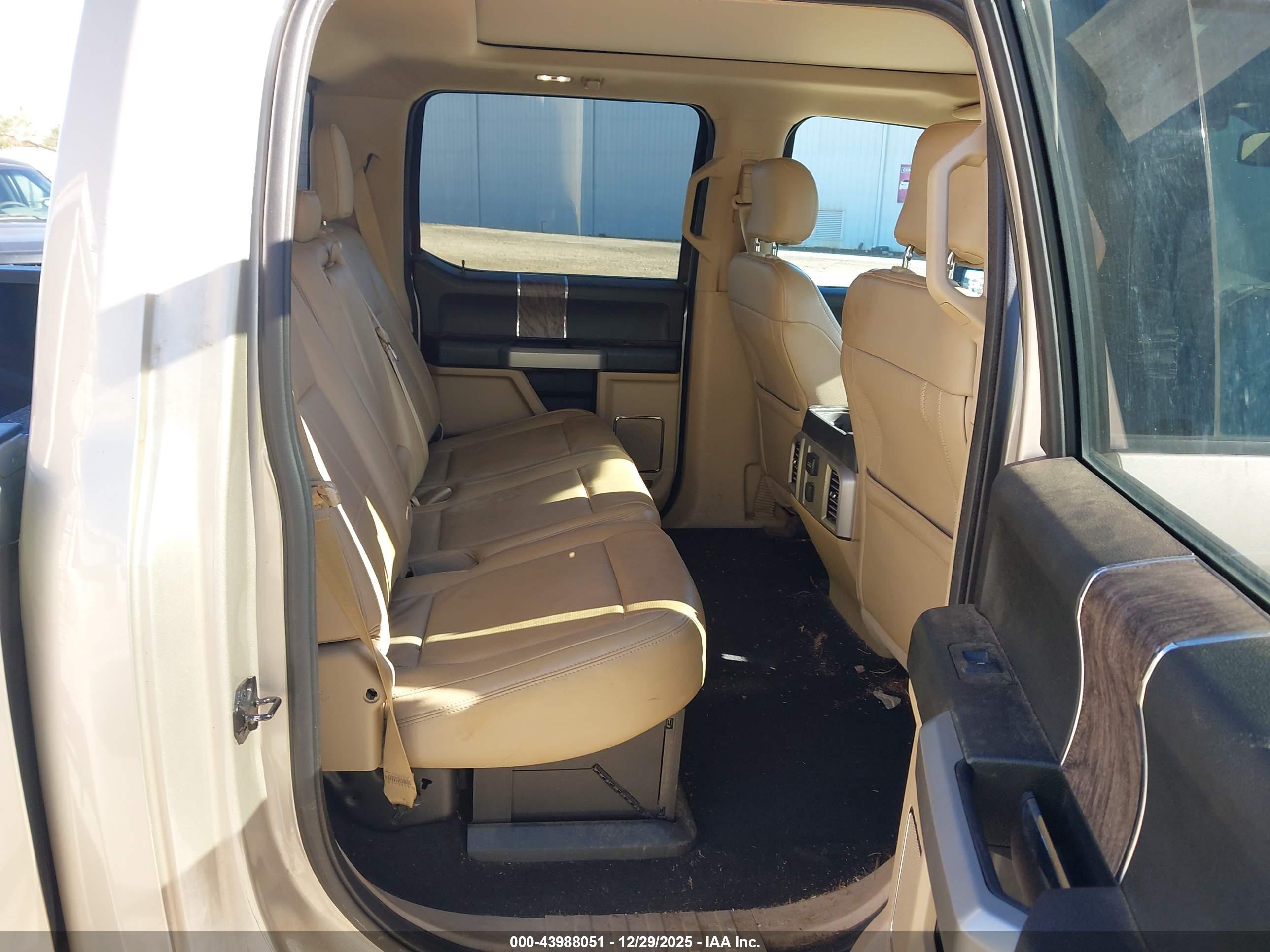 FORD F-250 image 8