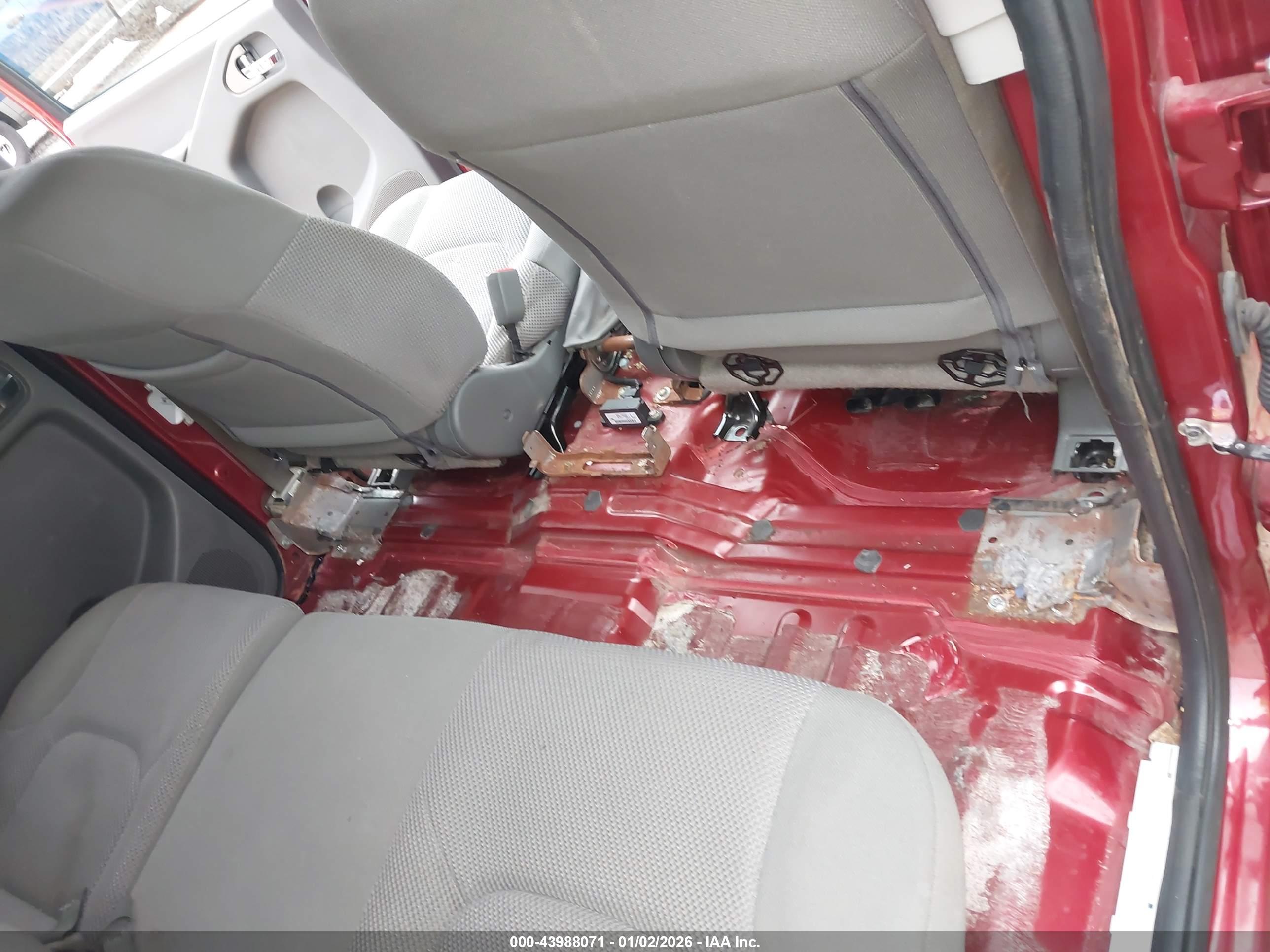 NISSAN FRONTIER image 6