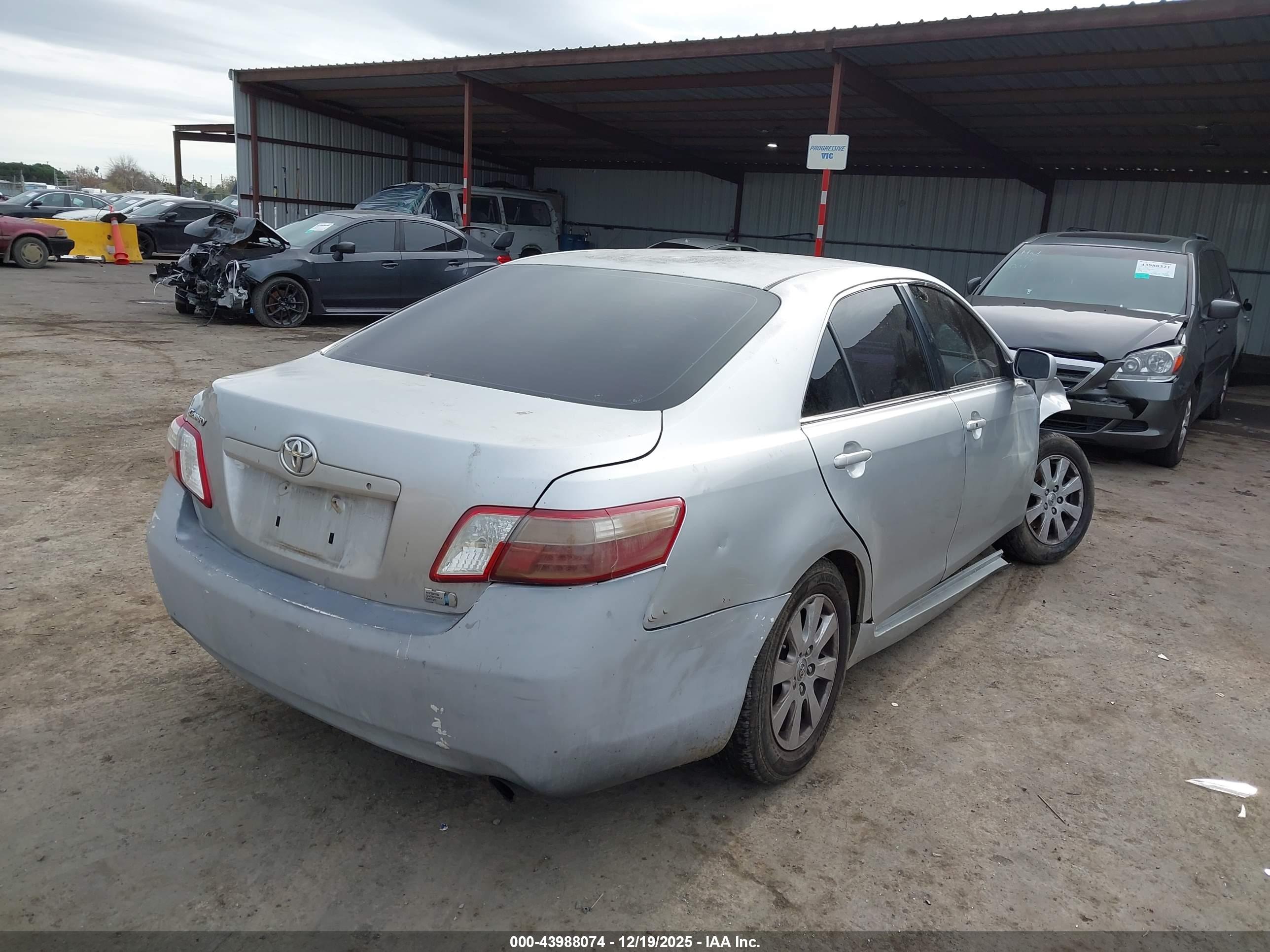 TOYOTA CAMRY image 4