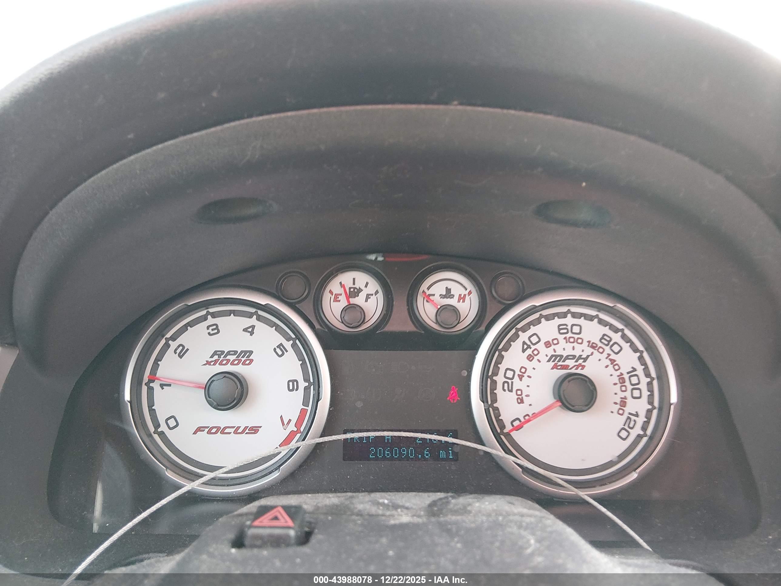 FORD FOCUS image 7