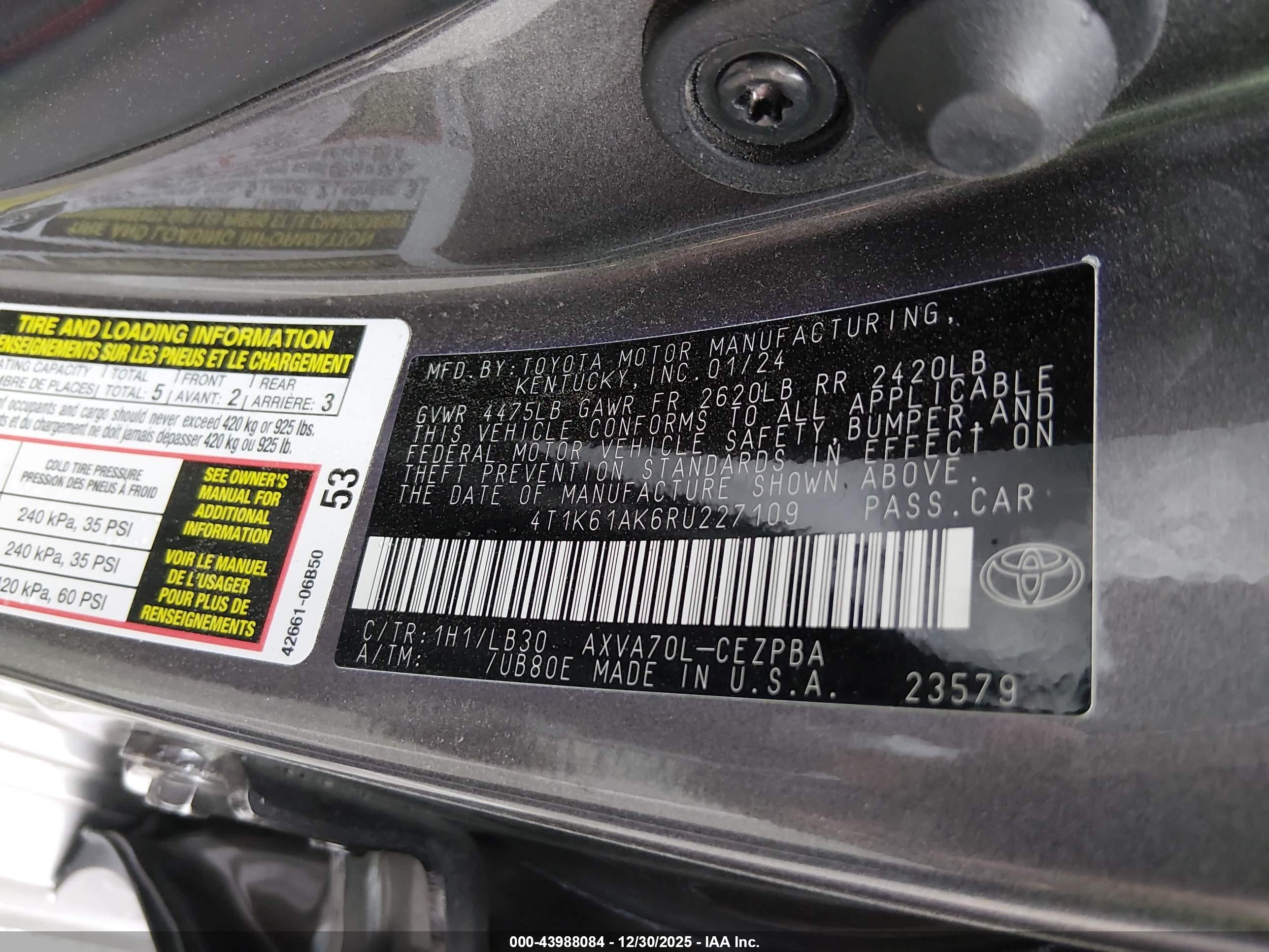 TOYOTA CAMRY image 9