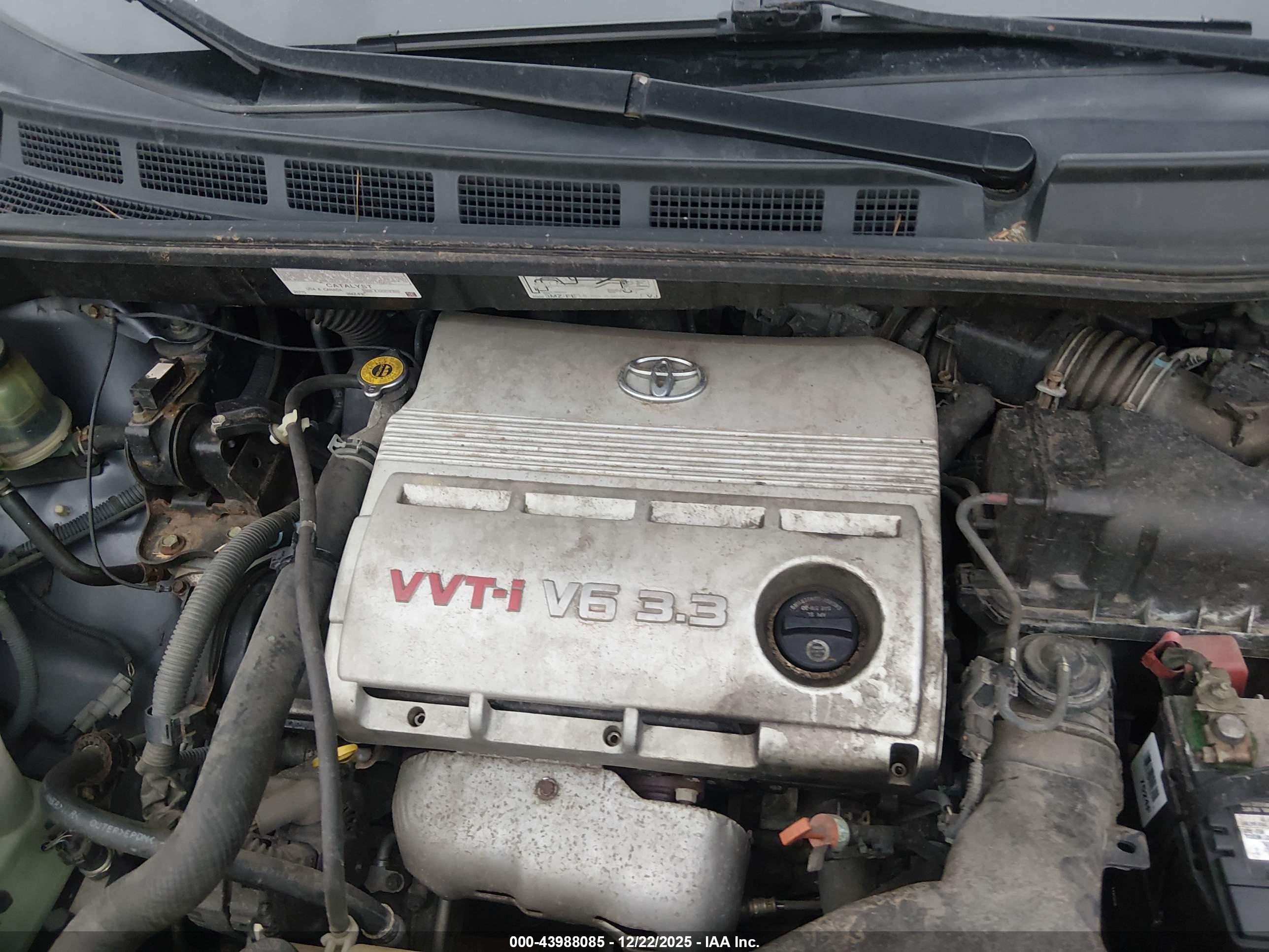 TOYOTA SIENNA image 10