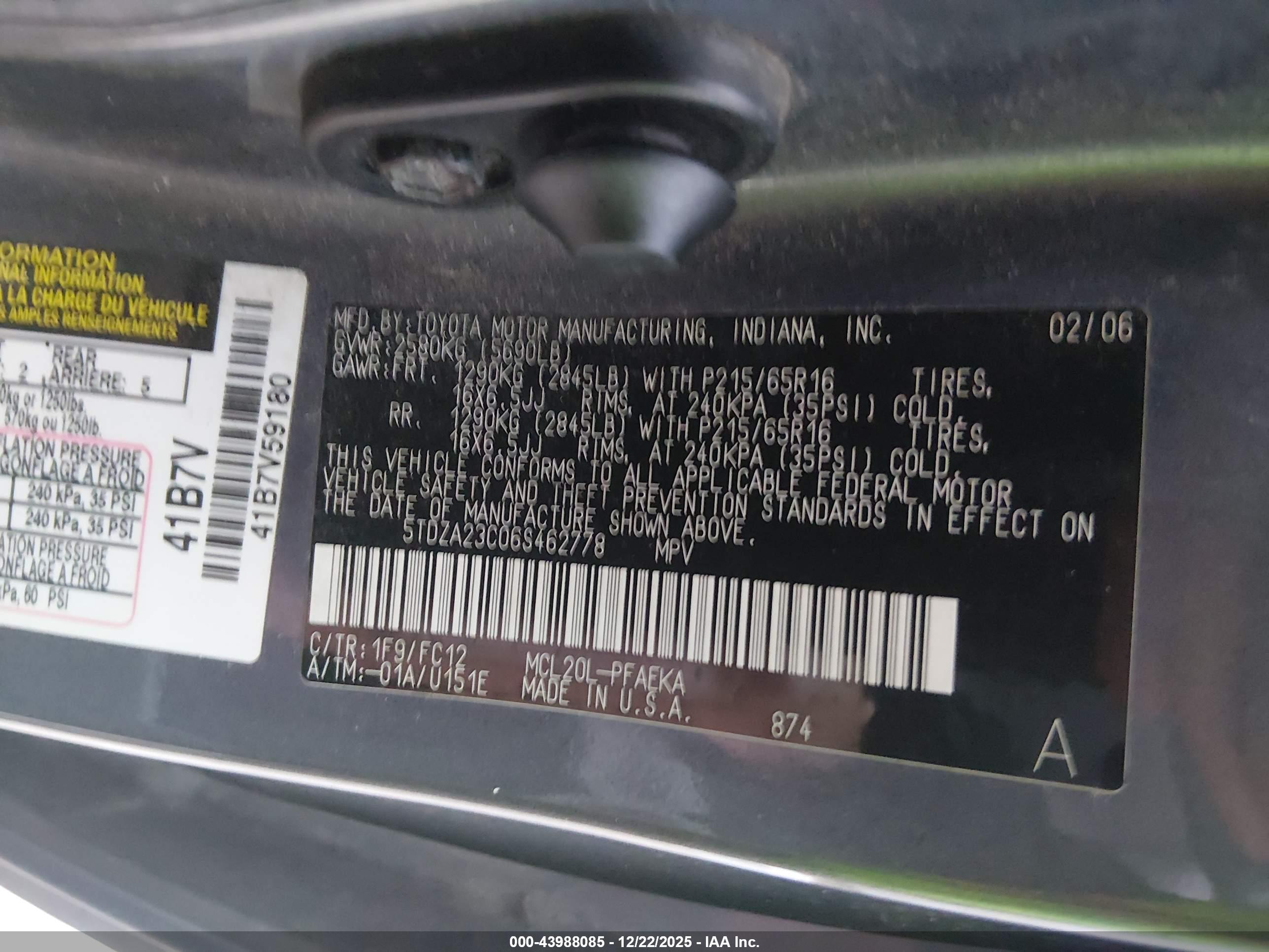 TOYOTA SIENNA image 9